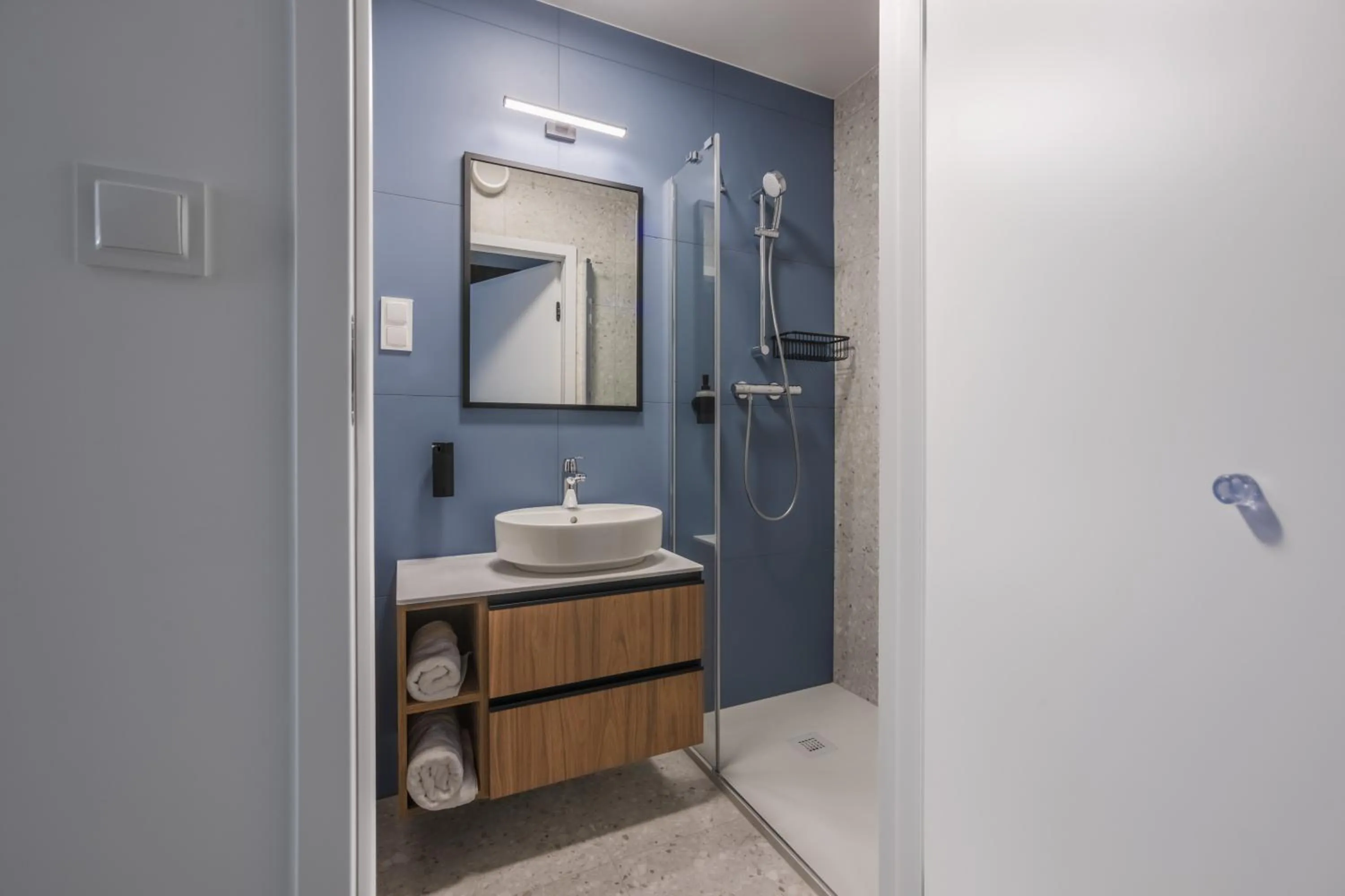 Shower in Noli Gdansk Wrzeszcz