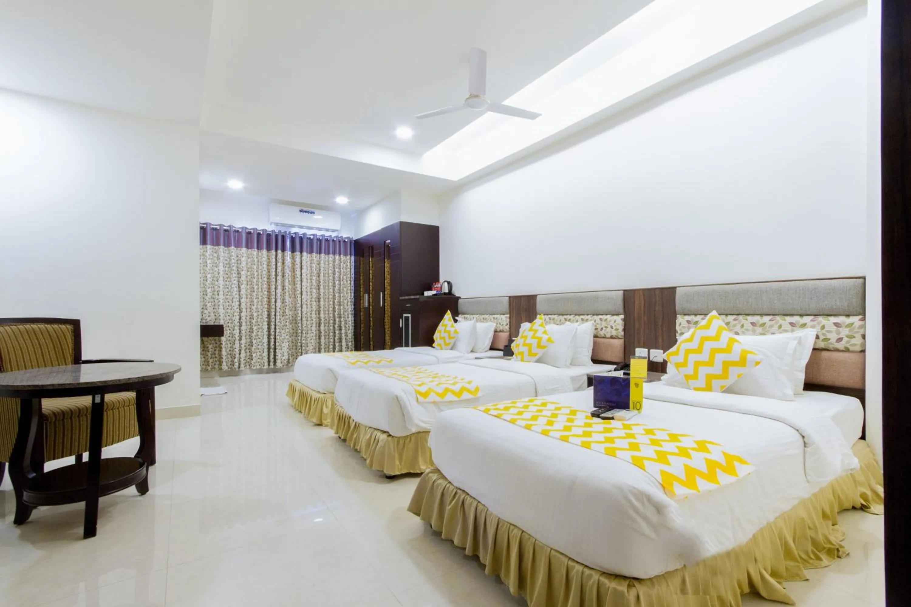 Bedroom, Bed in Hotel Southern Residency- near to SIPCOT