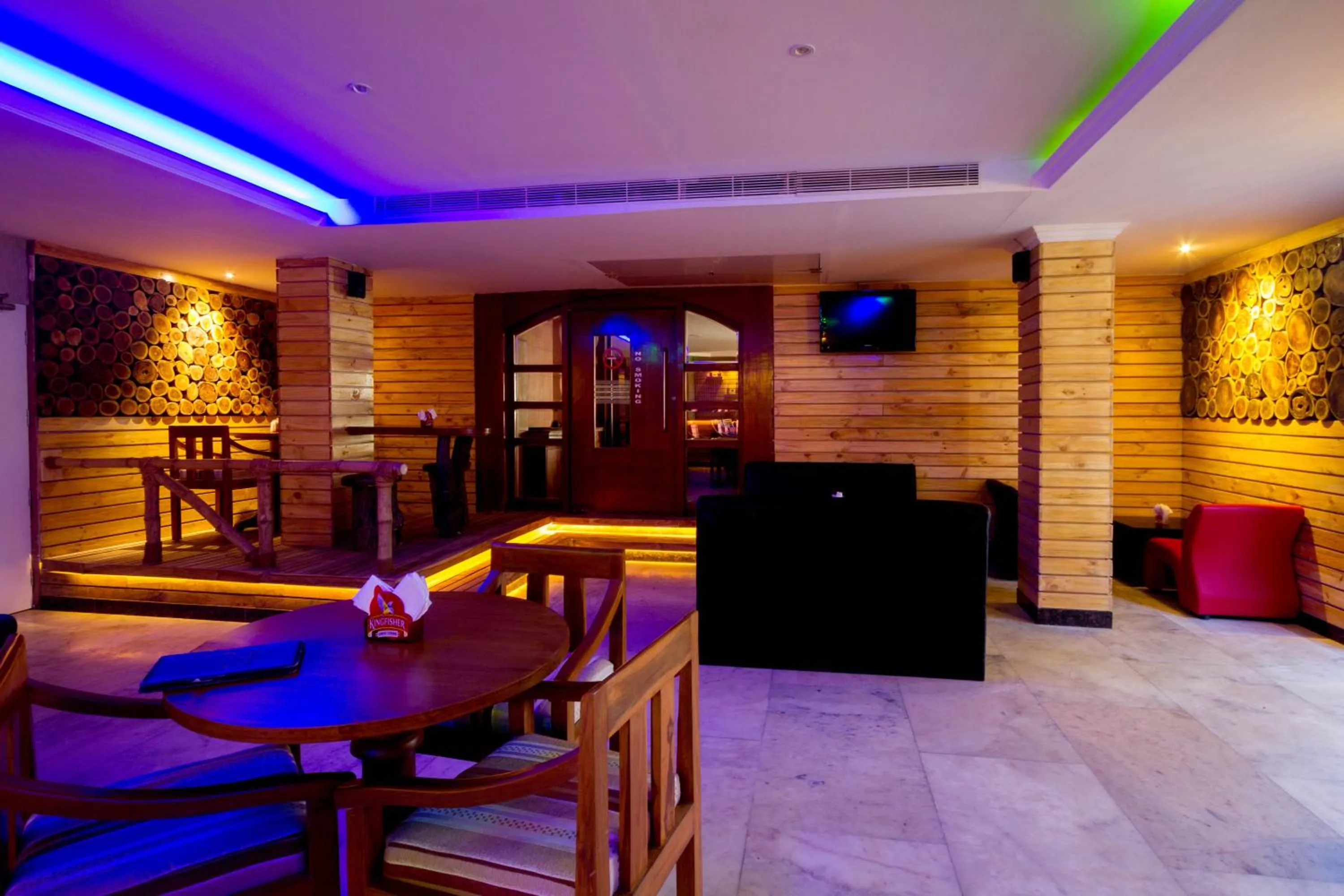 Restaurant/places to eat in Hotel Southern Residency- near to SIPCOT