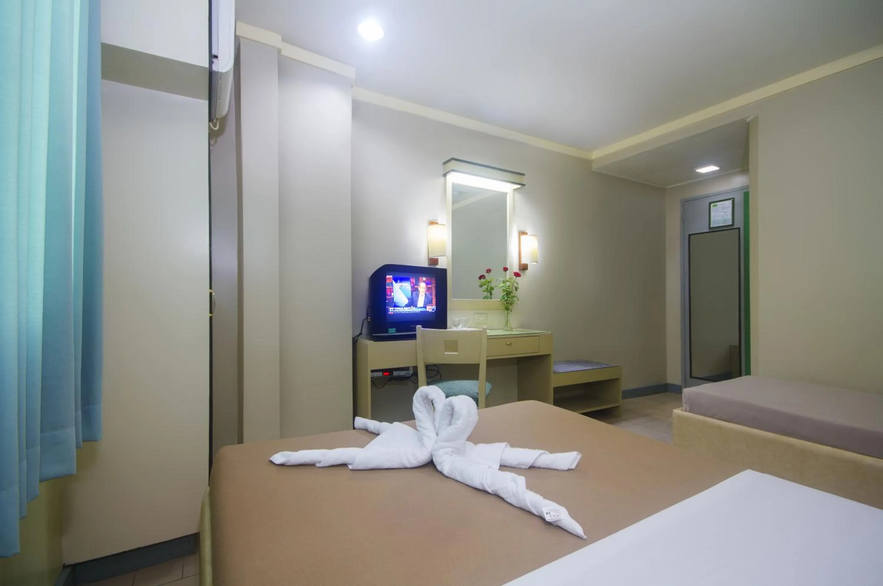 Bed in New Dawn Pensionne House