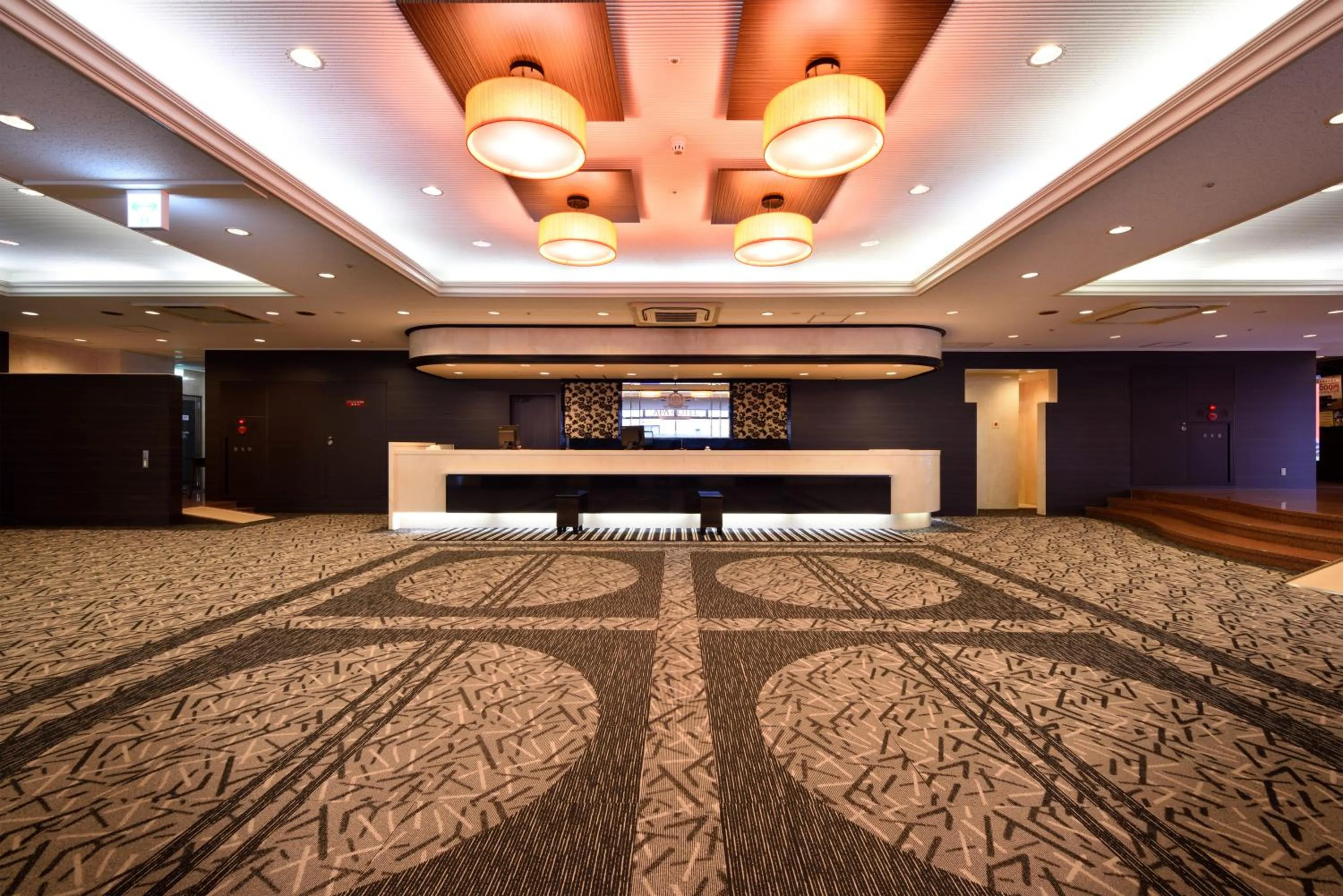 Lobby or reception in APA Hotel Utsunomiya-Ekimae