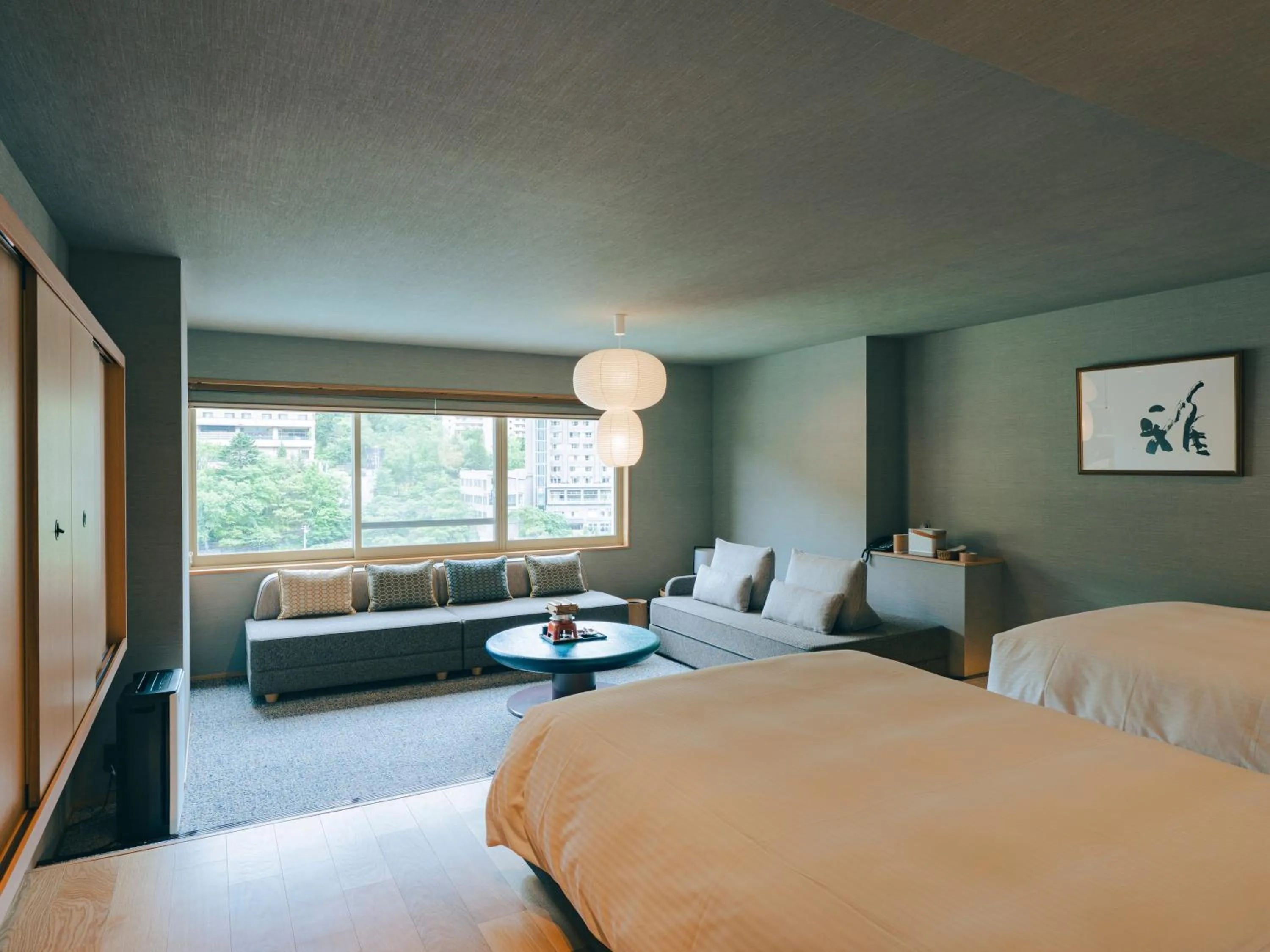 Photo of the whole room, Bed in HanaMOMIJI