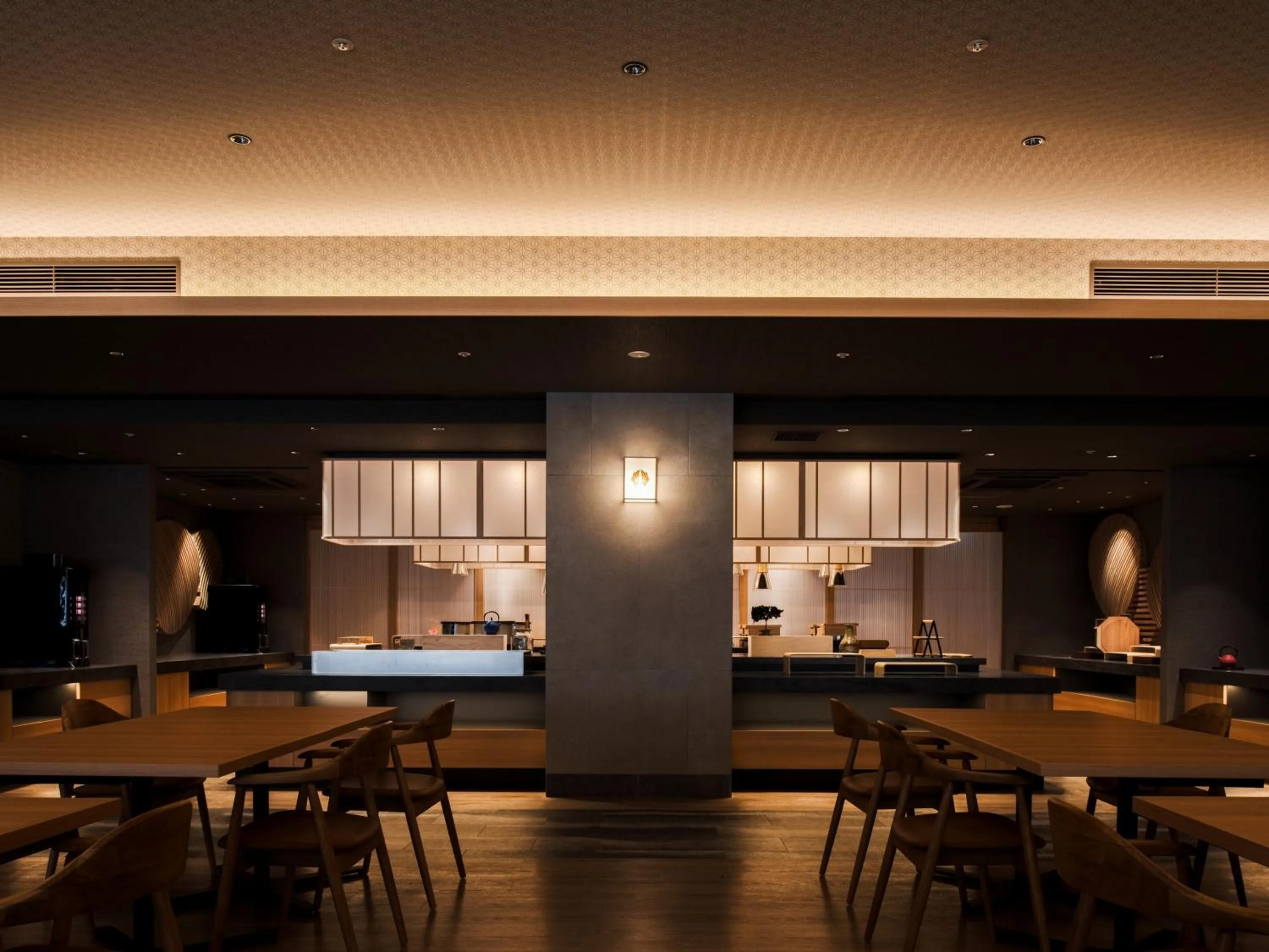 Restaurant/places to eat in HanaMOMIJI