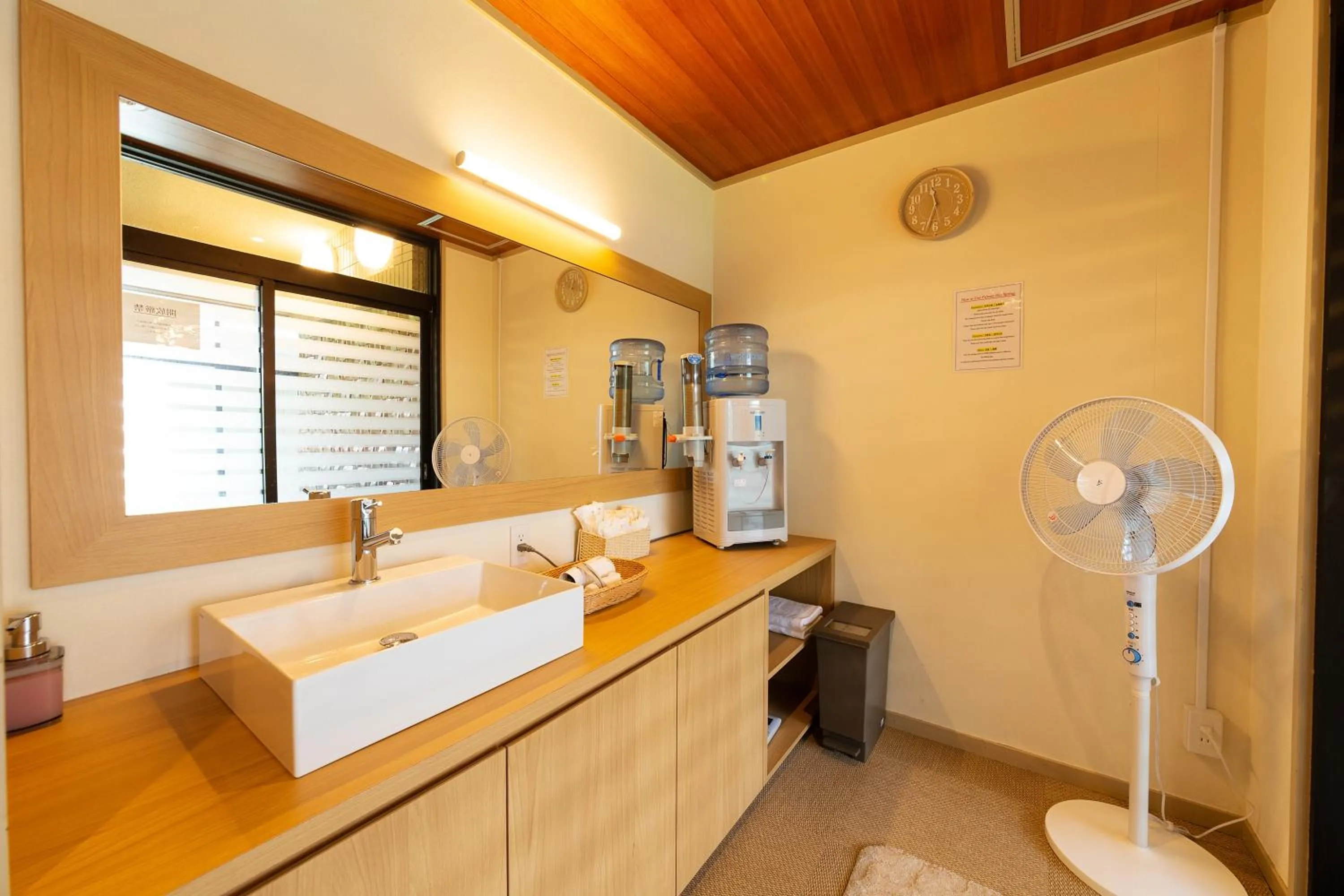 Hot Spring Bath in Yufudake Ichibo no Yado Kirara