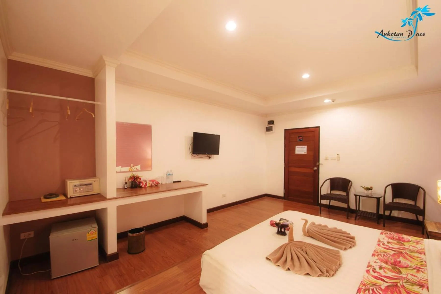 Photo of the whole room in Aukotan Place