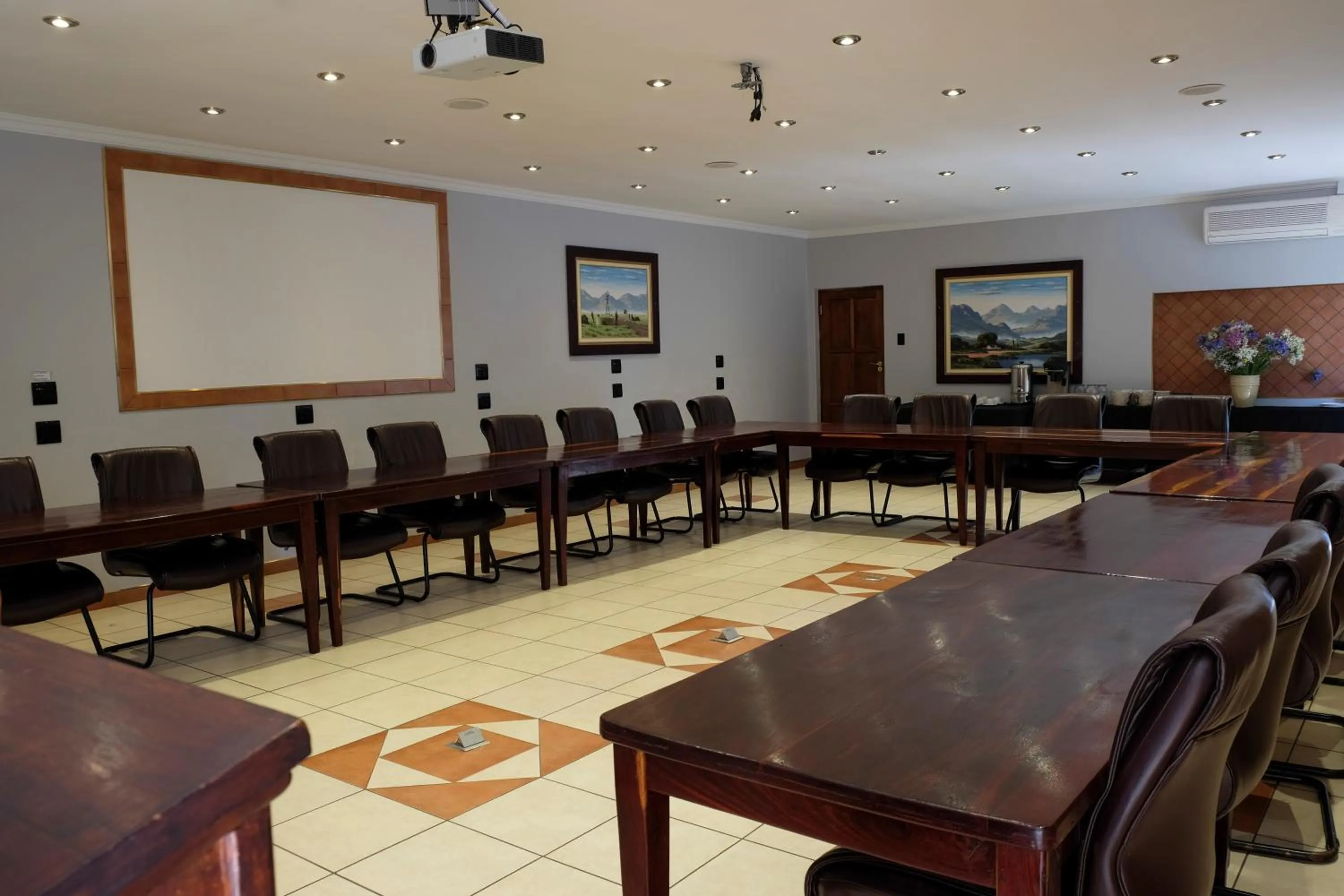 On site in Waterkloof Guest House