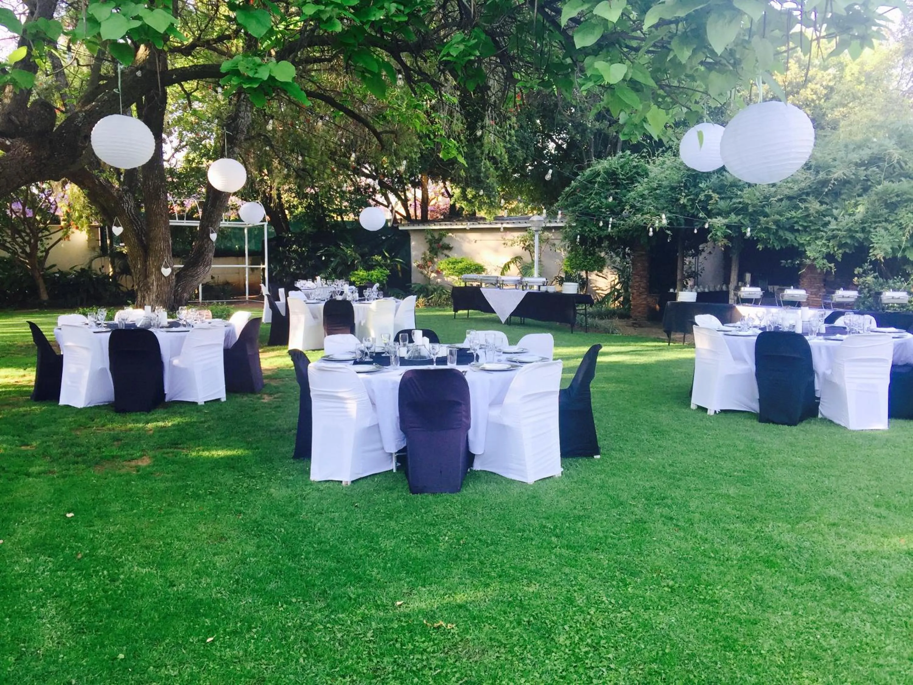 Food and drinks in Waterkloof Guest House