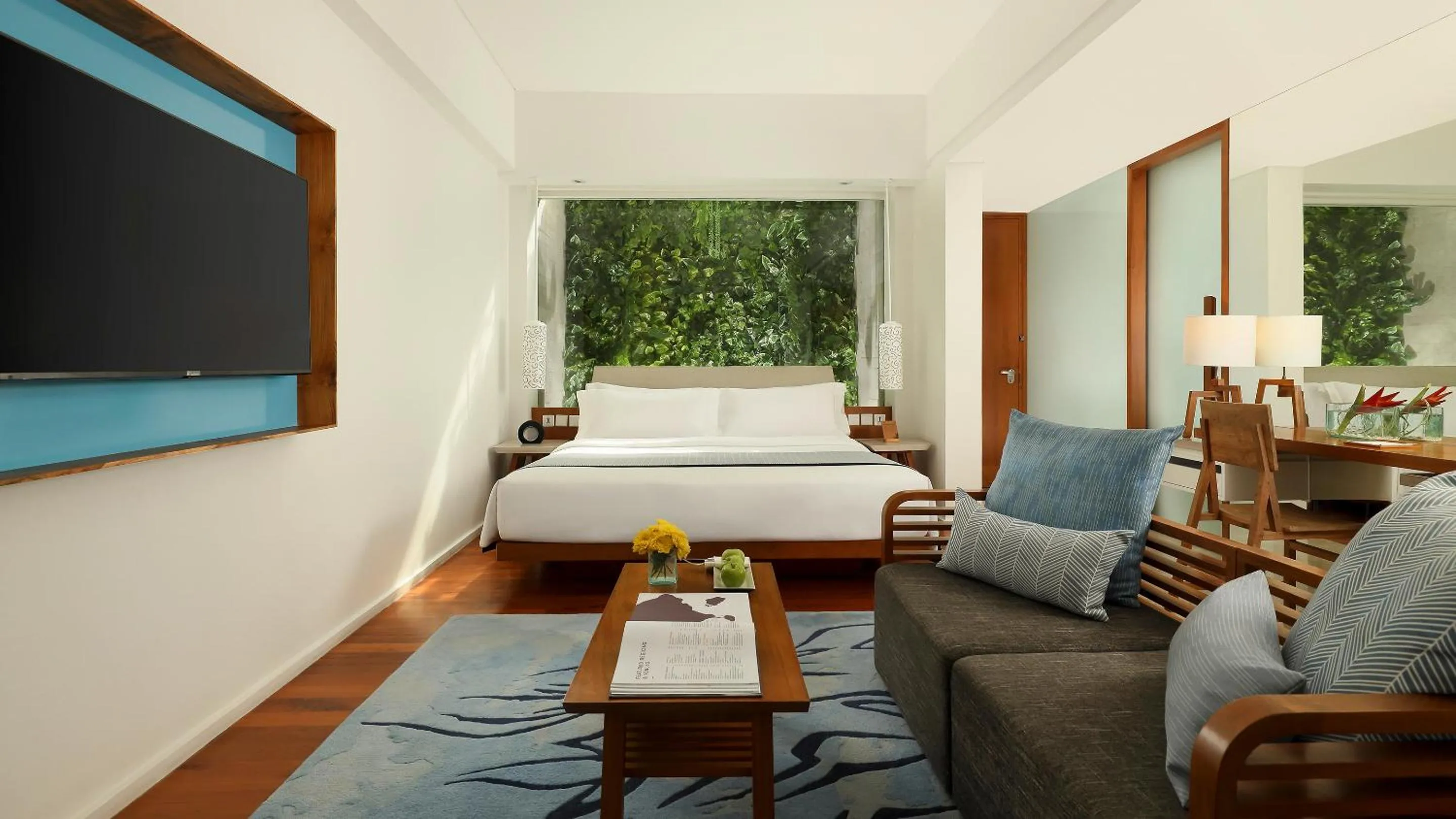 Bedroom, Bed in Maya Sanur Resort & Spa