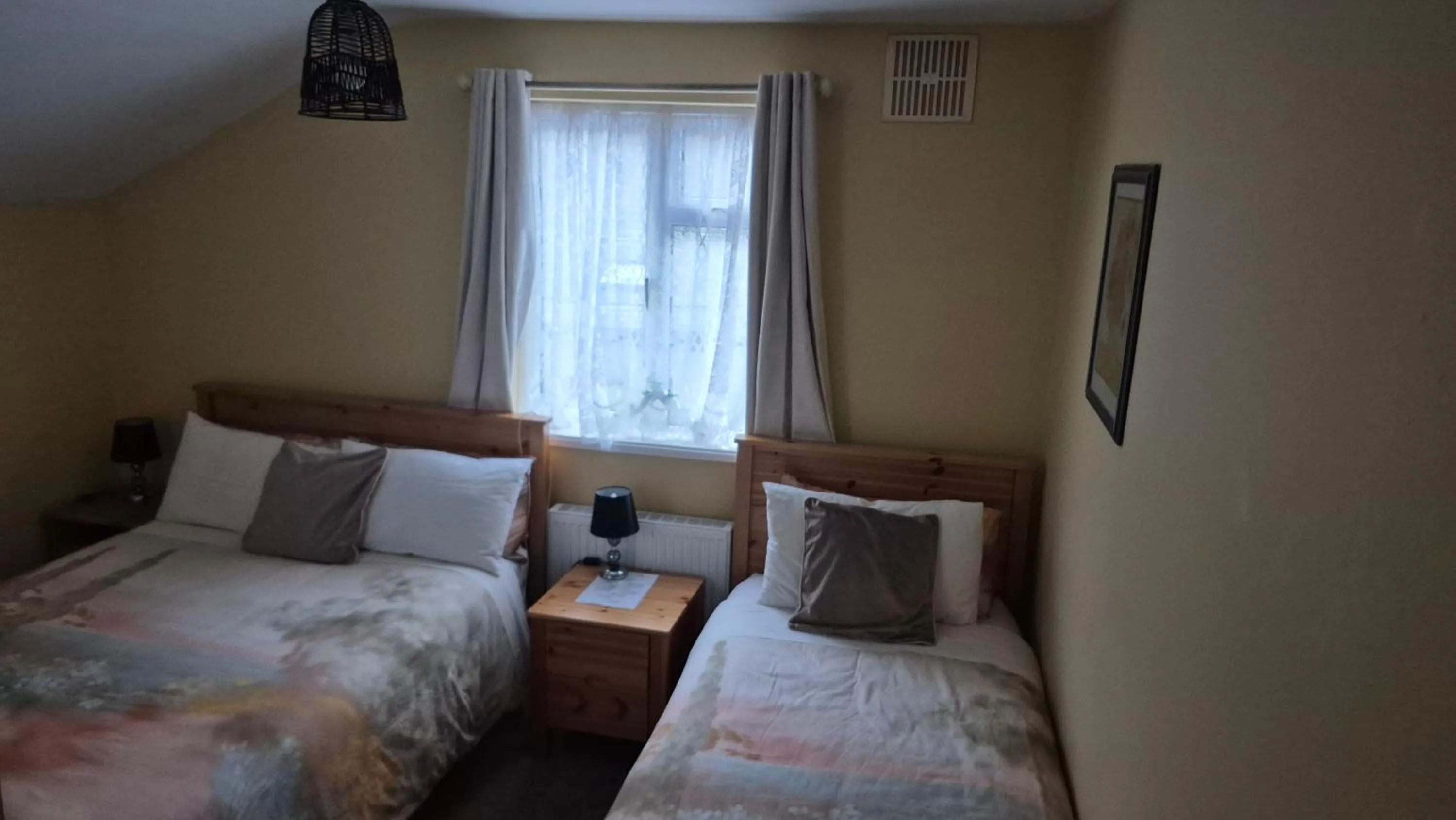 Bed in Coolalingo B&B