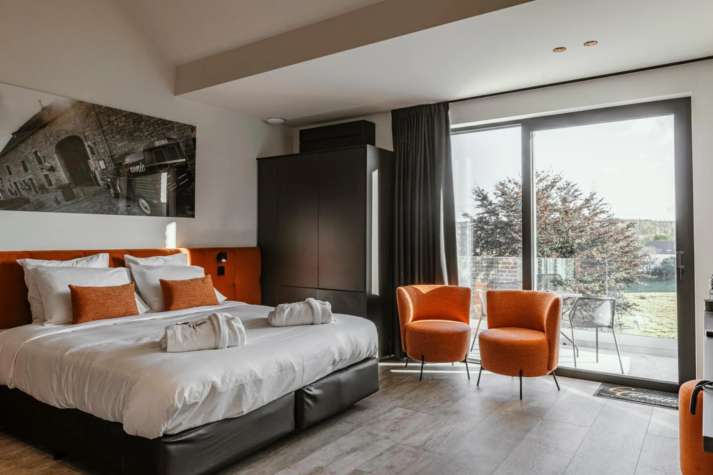 Bedroom, Bed in CC Nomie Hôtel Restaurant