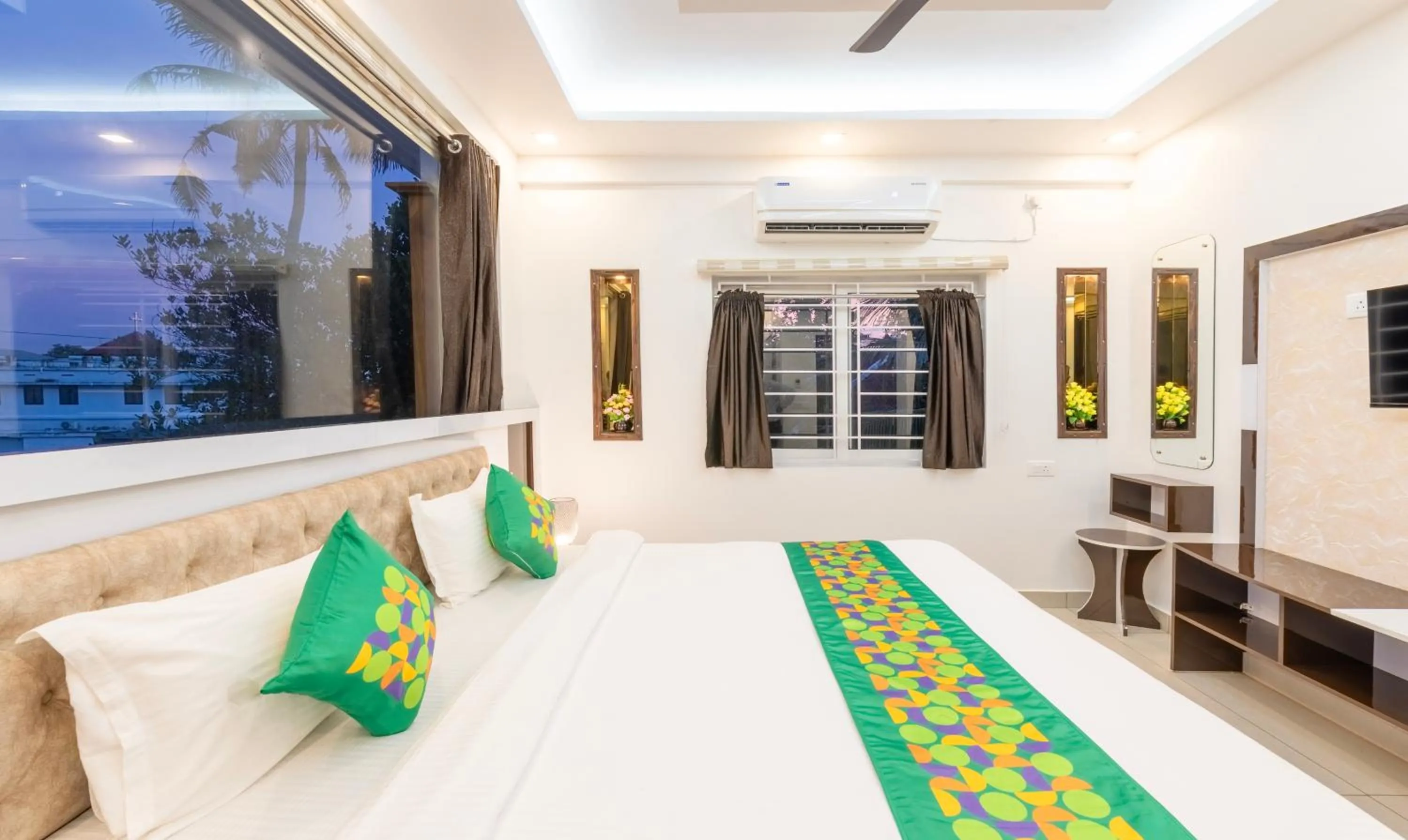 Bedroom, Bed in Treebo Premium Cochin Airport, 5 min From Cochin Airport