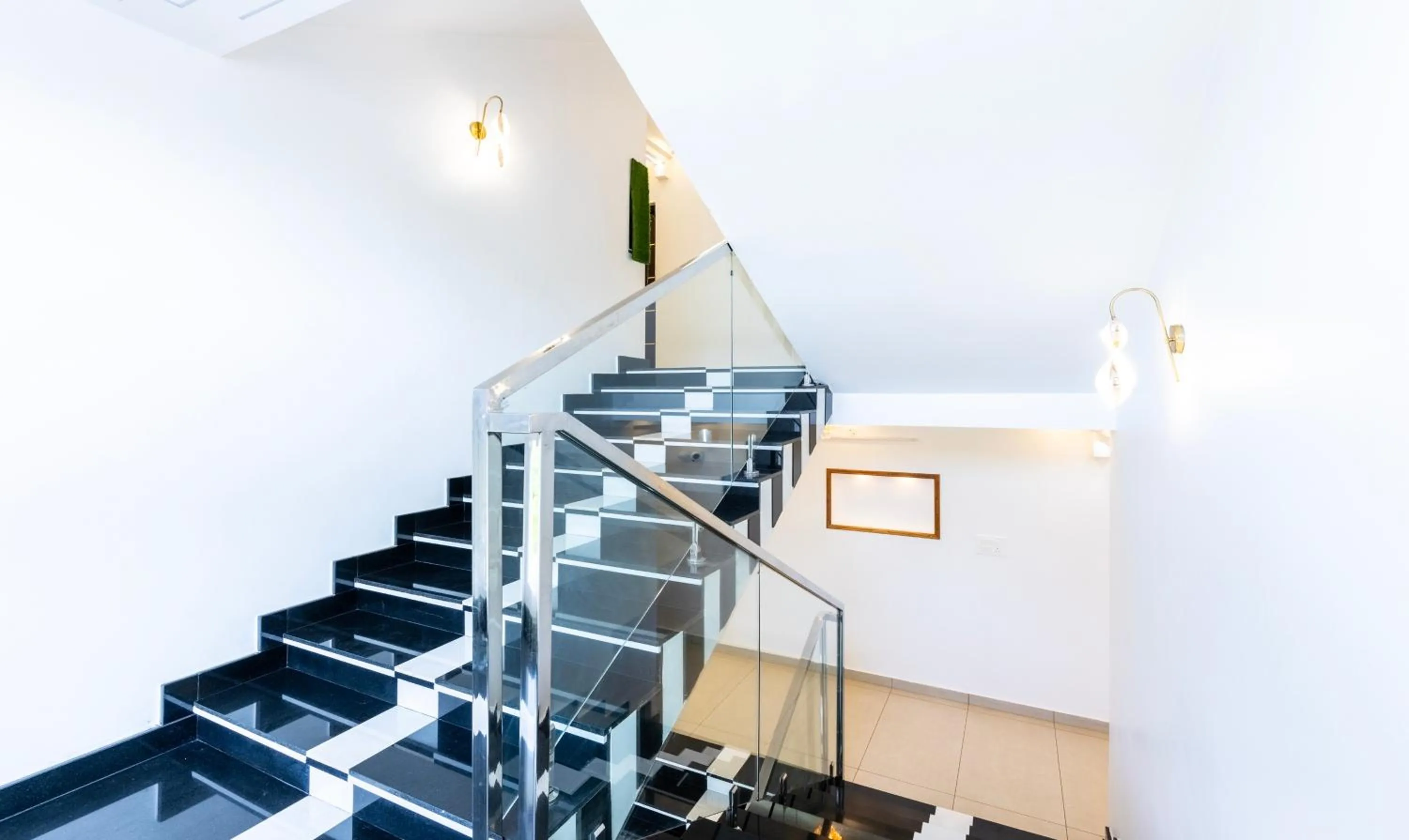 Lobby or reception in Treebo Premium Cochin Airport, 5 min From Cochin Airport