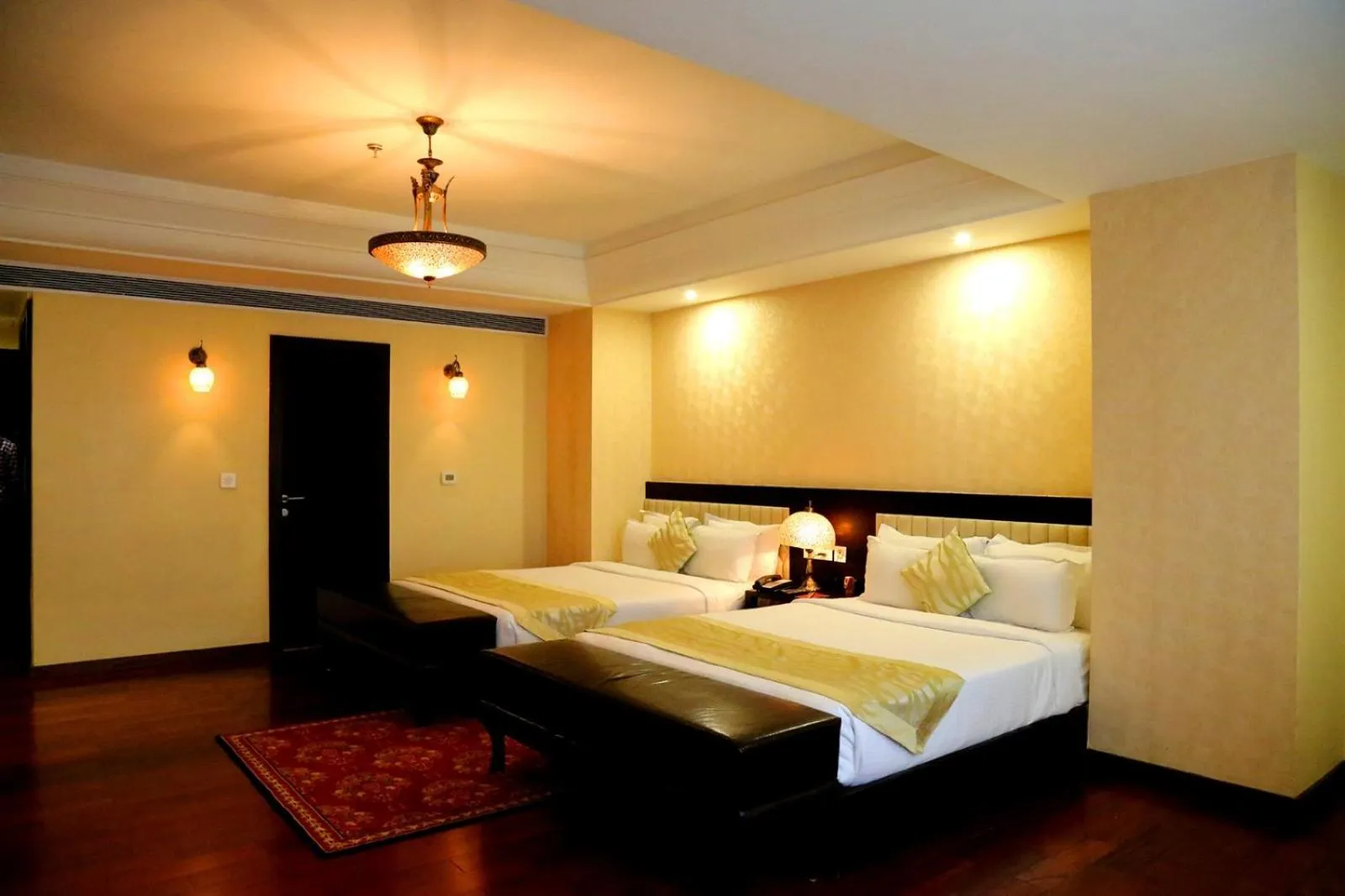 Bed in Hotel Trinity Grand, Raigarh
