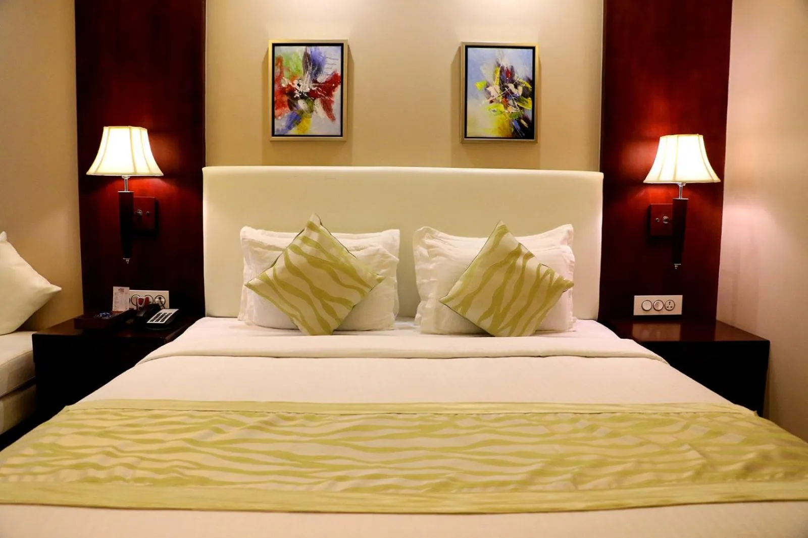 Bedroom, Bed in Hotel Trinity Grand, Raigarh