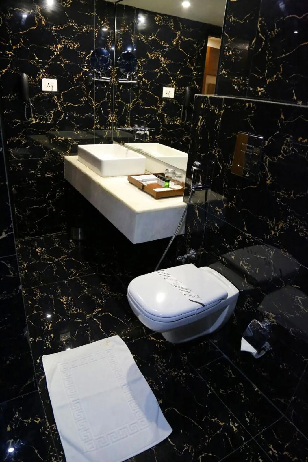 Bathroom in Hotel Trinity Grand, Raigarh
