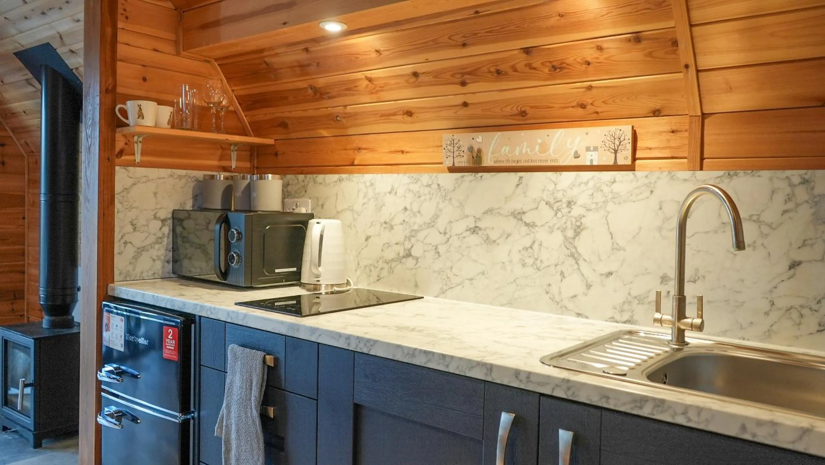 Kitchen or kitchenette in The Firs Country Park