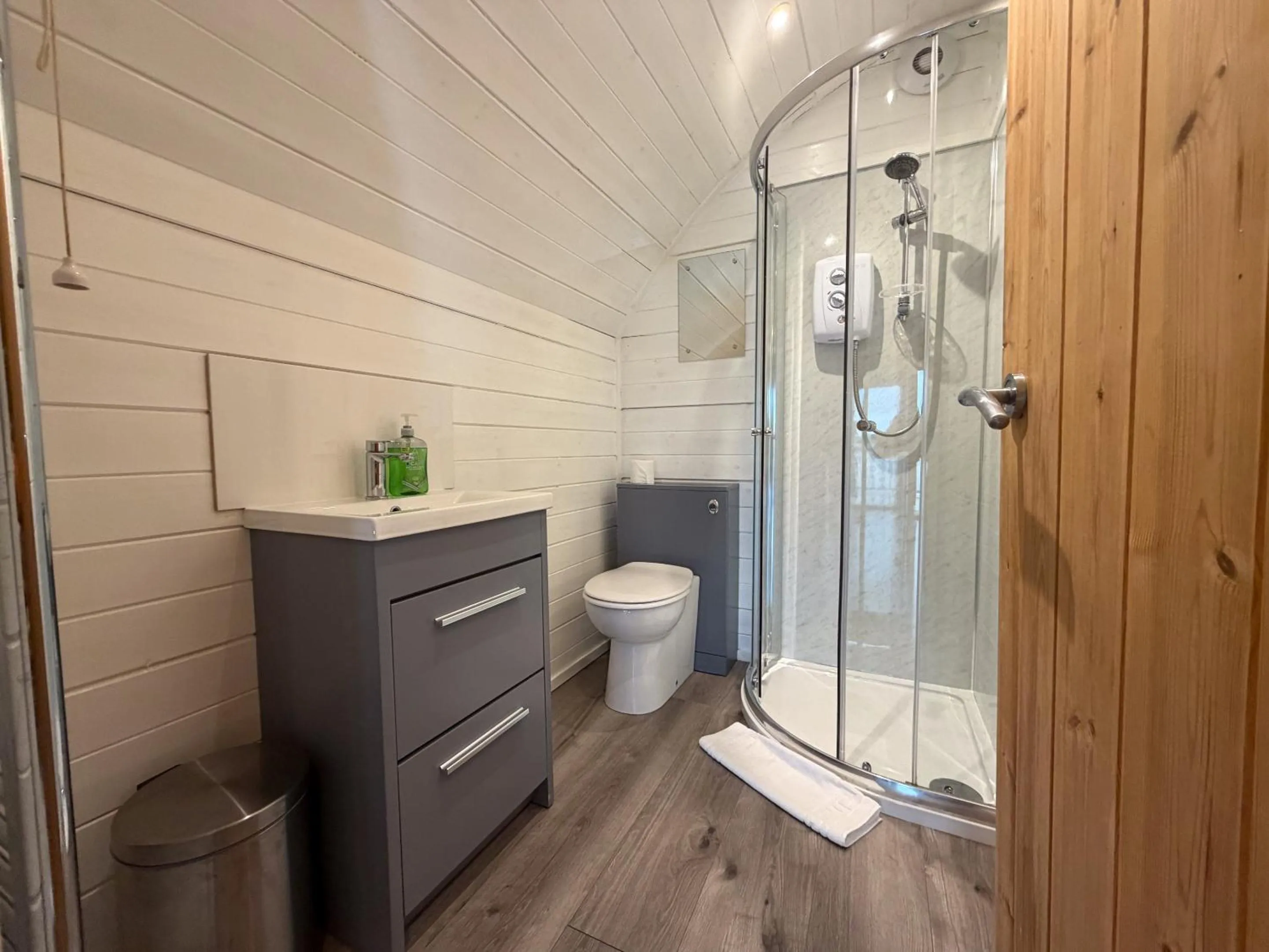 Bathroom in The Firs Country Park