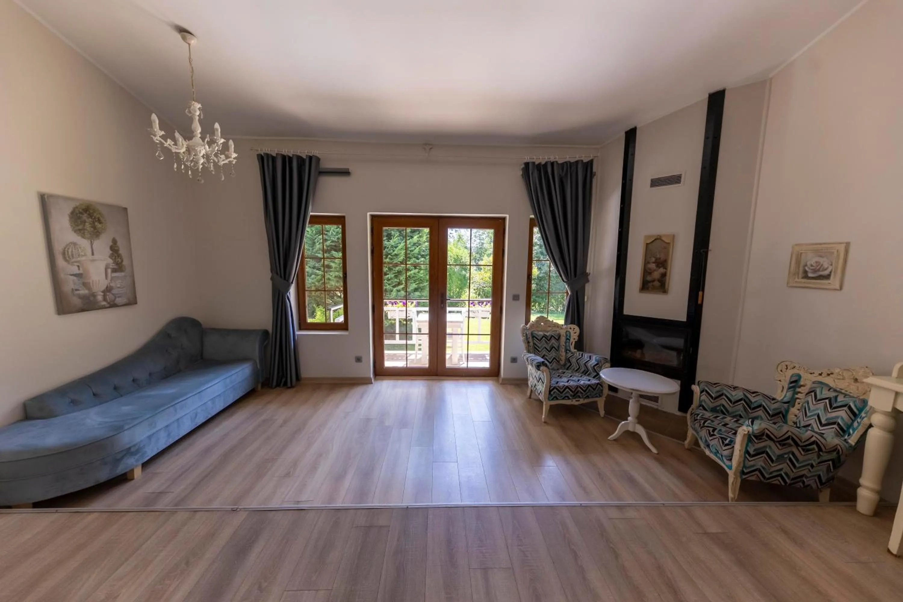 Seating area in Elite World Village İstanbul Polonezköy