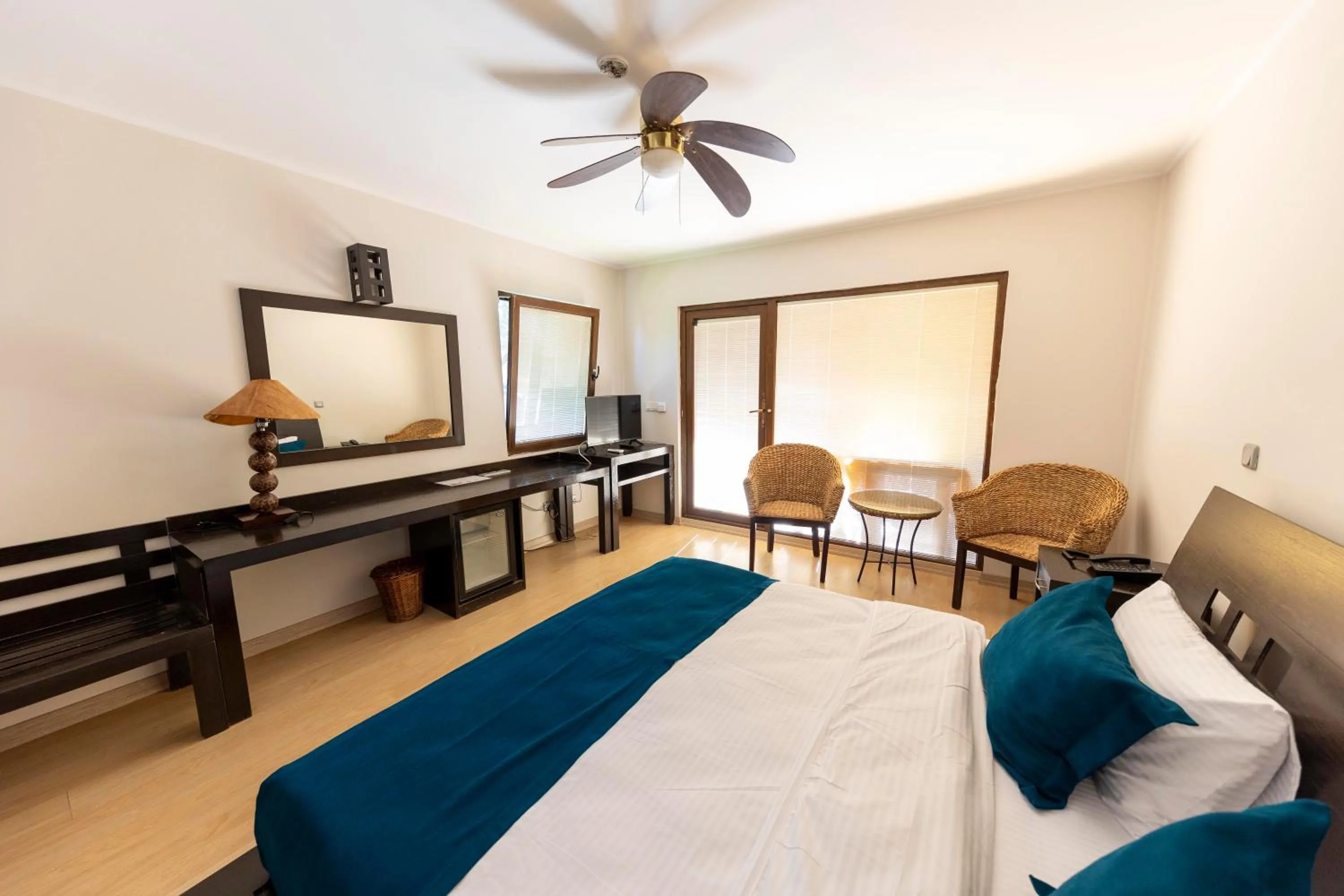 Photo of the whole room in Elite World Village İstanbul Polonezköy