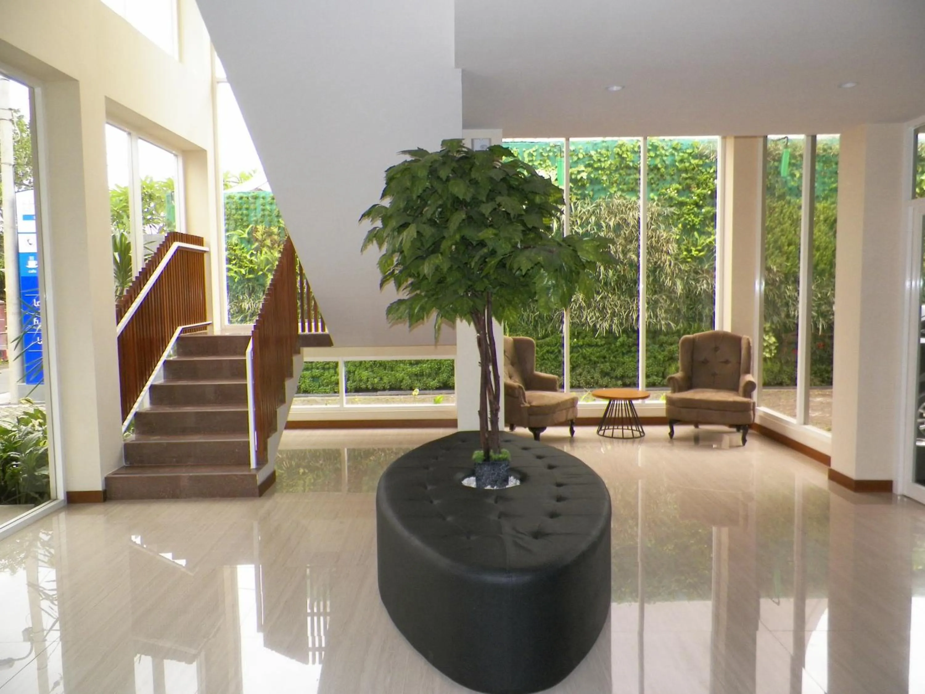 Day in Lunara Home Living by Daphna Management