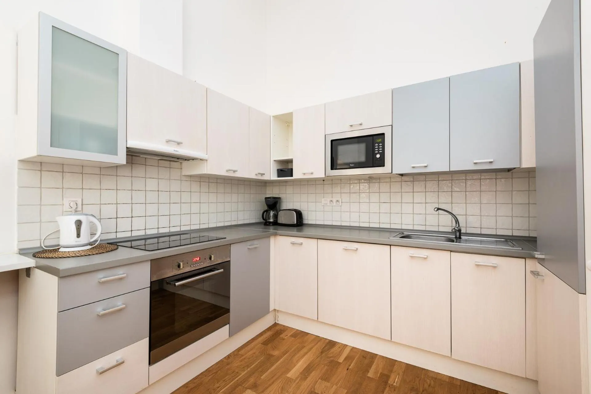 Hybernska Apartments by Pragueforyou