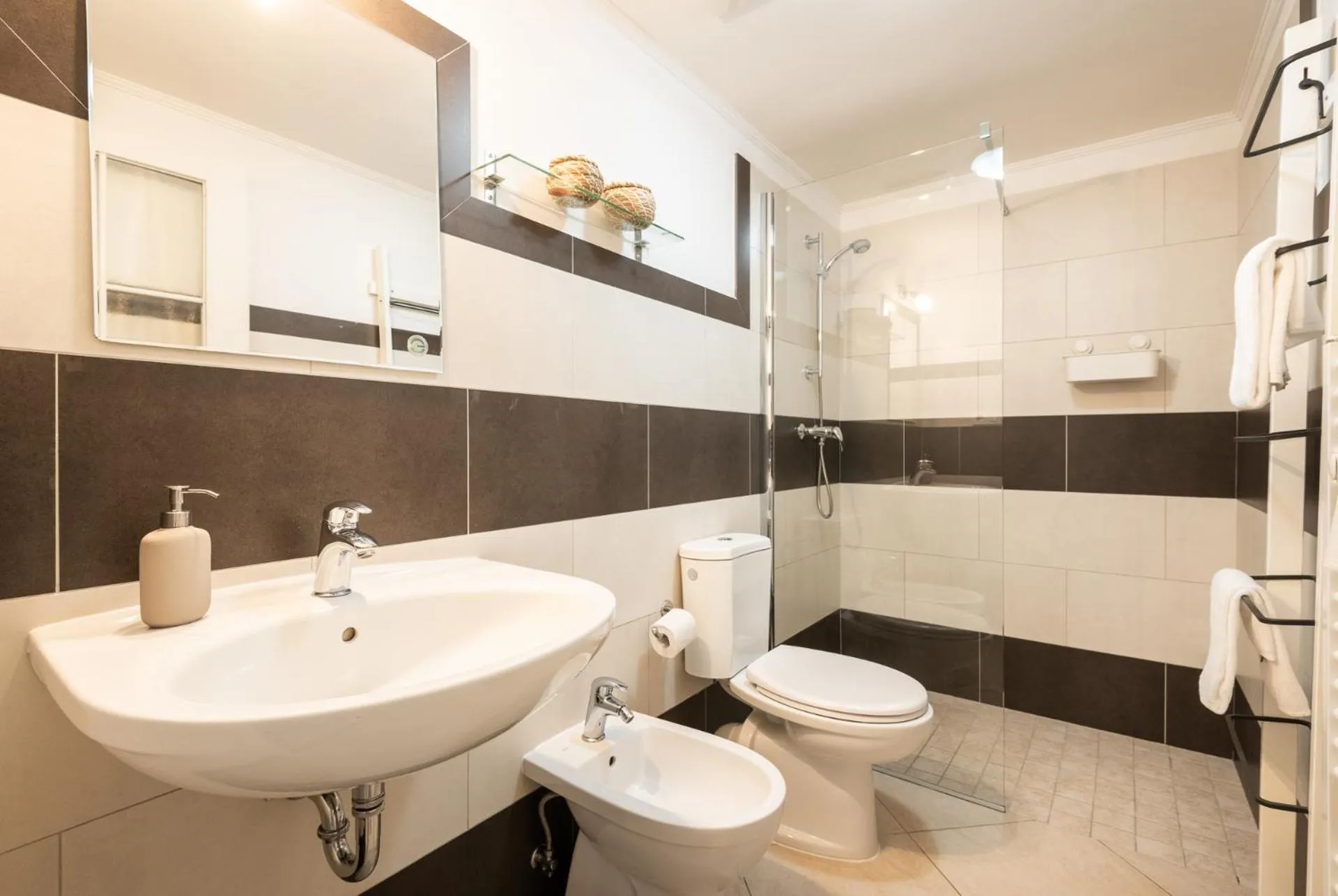 Hybernska Apartments by Pragueforyou