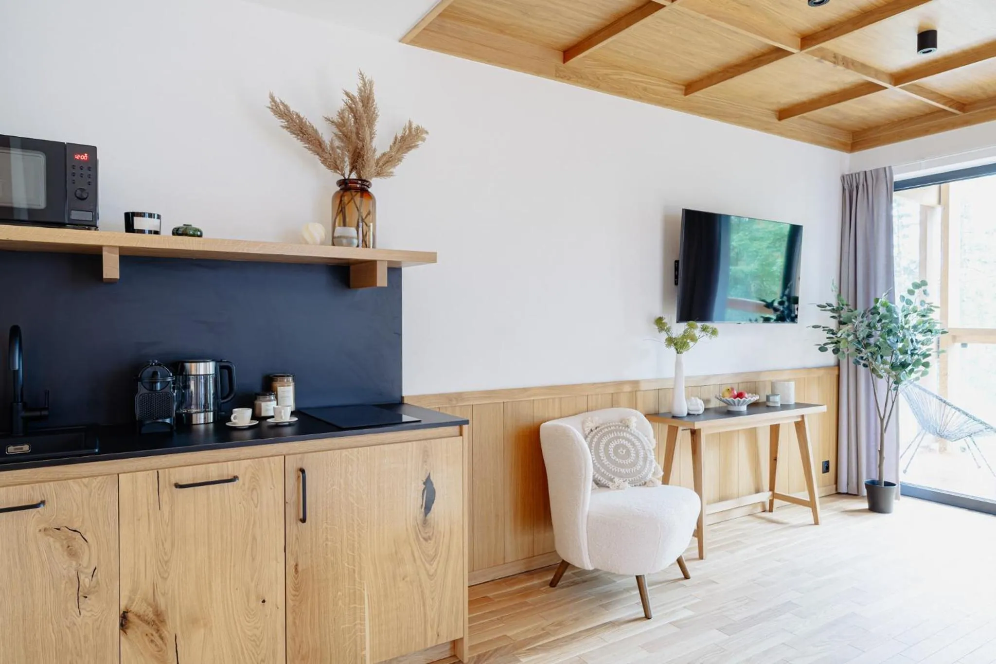 TV and multimedia in White Hills - LoftAffair Spa Collection