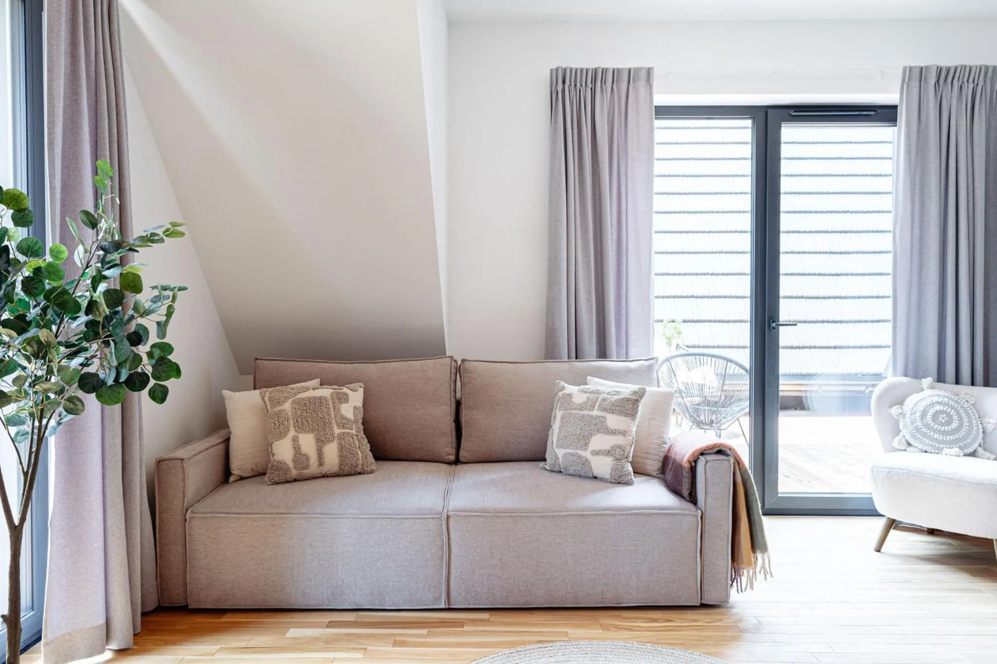 Living room in White Hills - LoftAffair Spa Collection