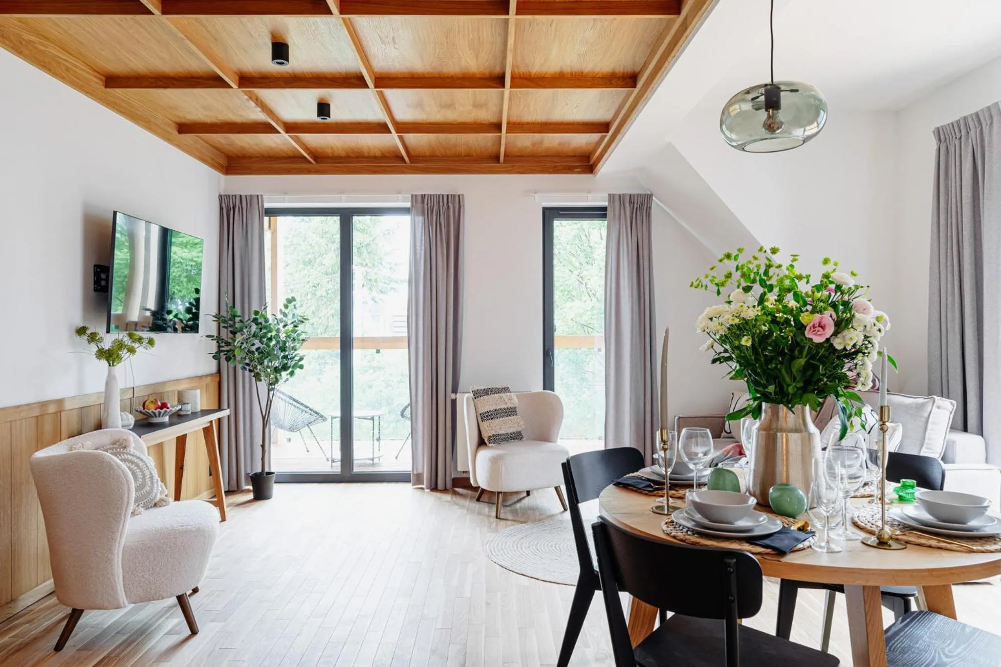 TV and multimedia in White Hills - LoftAffair Spa Collection