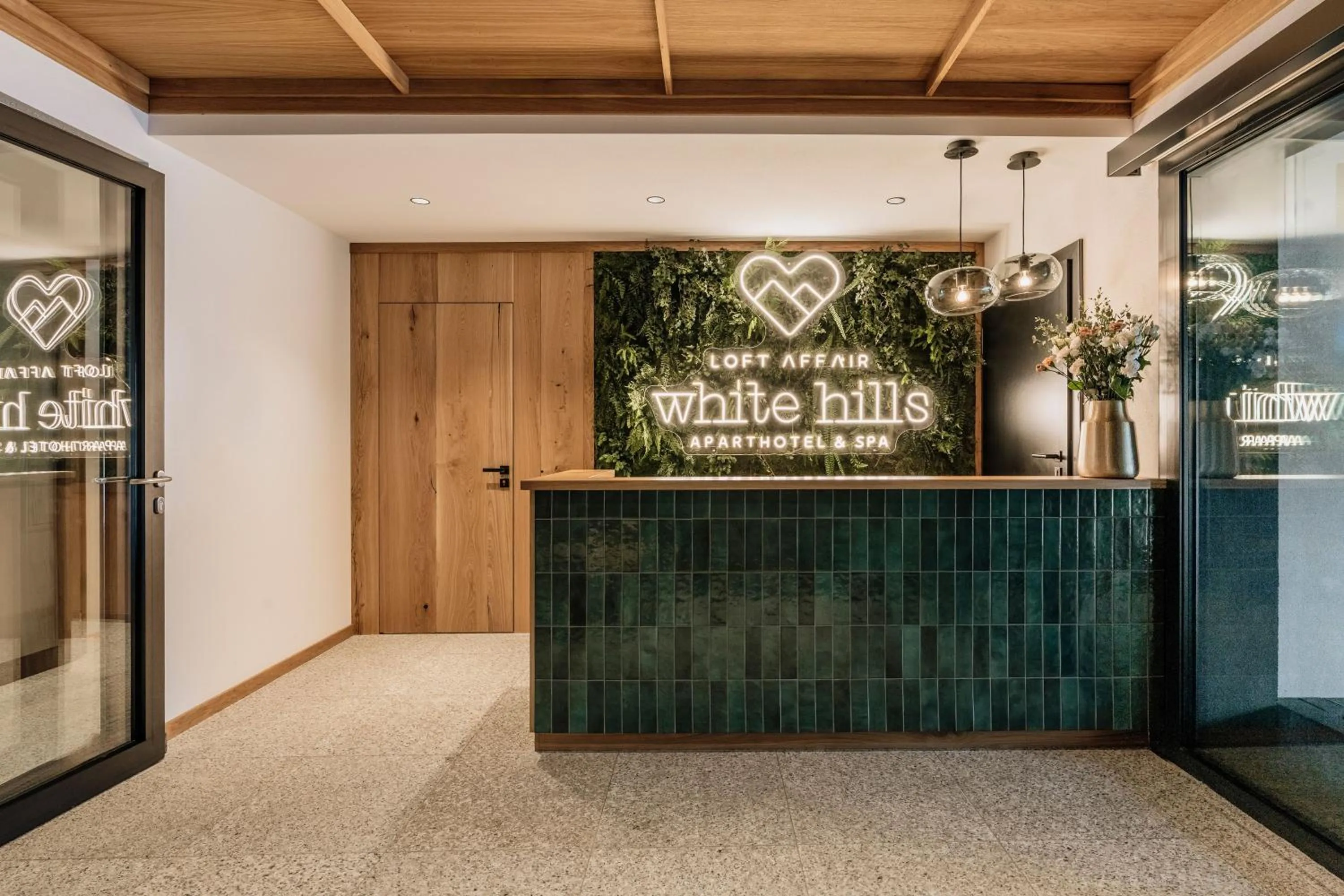 Lobby or reception in White Hills - LoftAffair Spa Collection