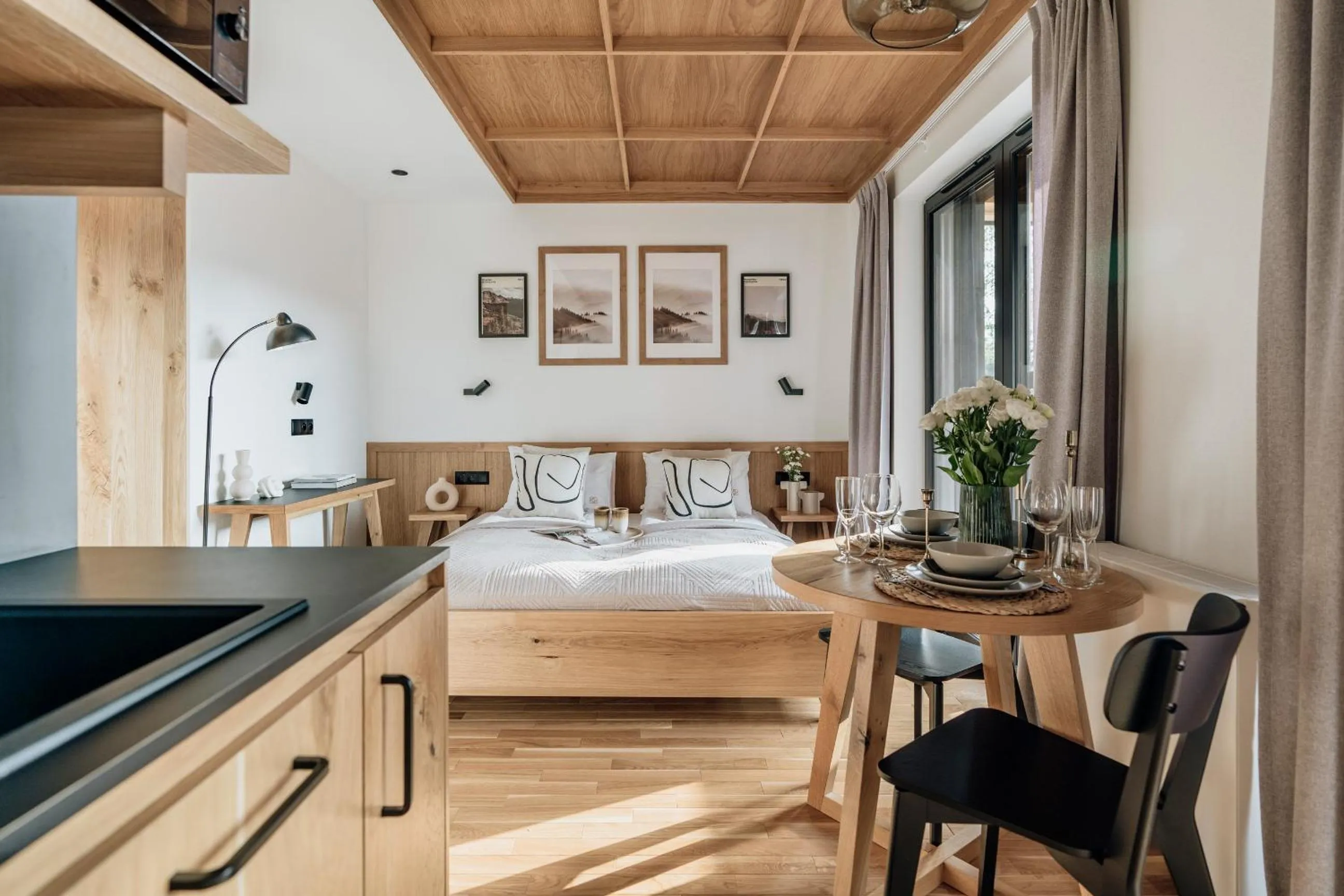 Bed in White Hills - LoftAffair Spa Collection