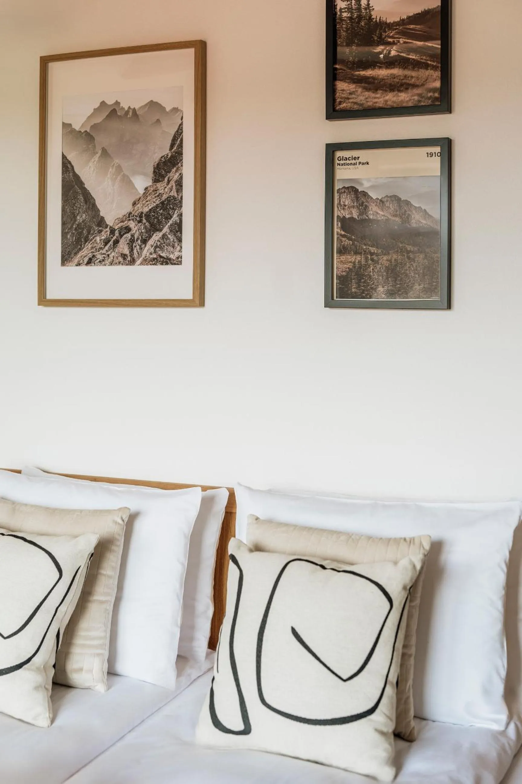 Bed in White Hills - LoftAffair Spa Collection