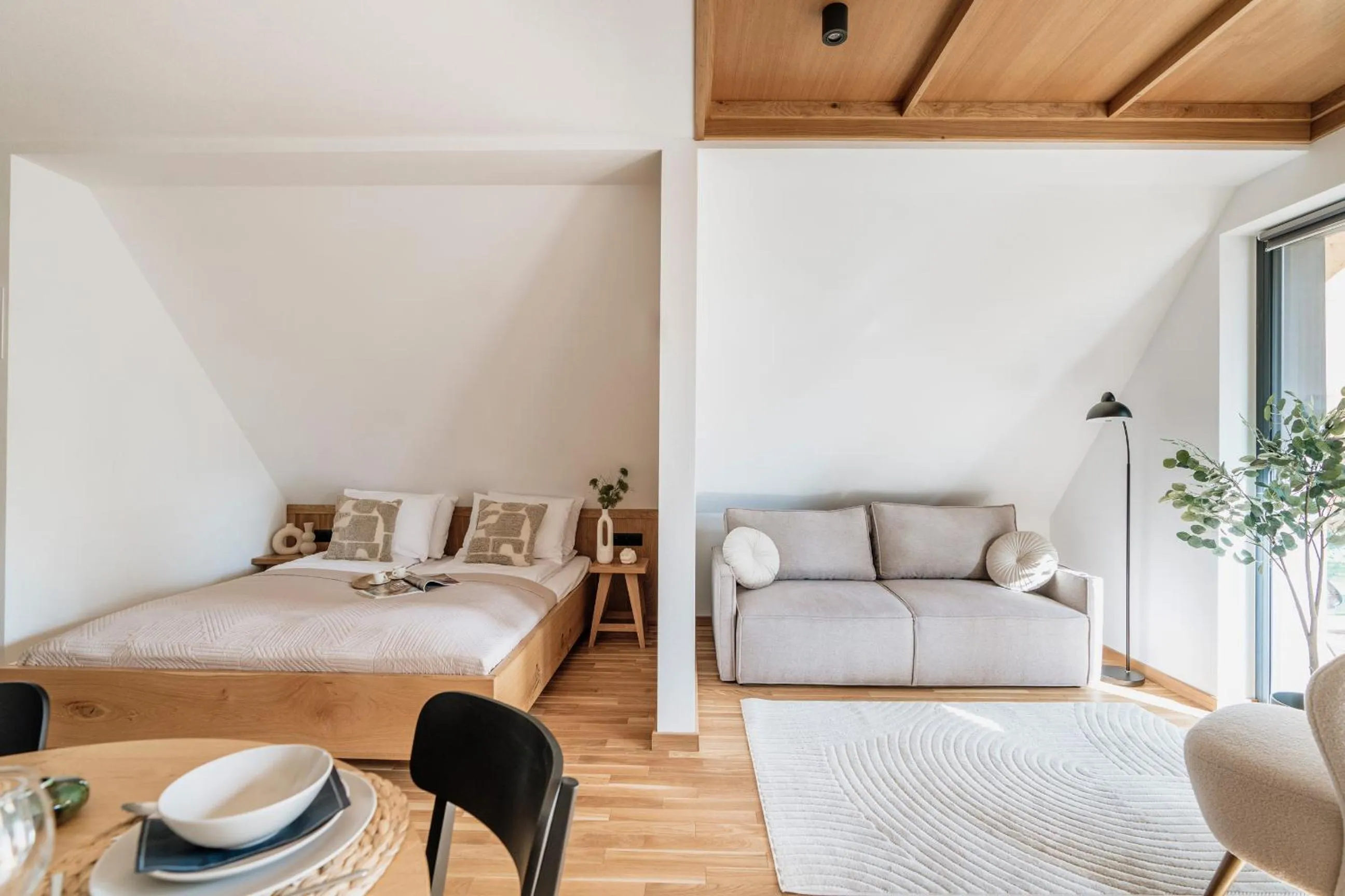 Bed in White Hills - LoftAffair Spa Collection