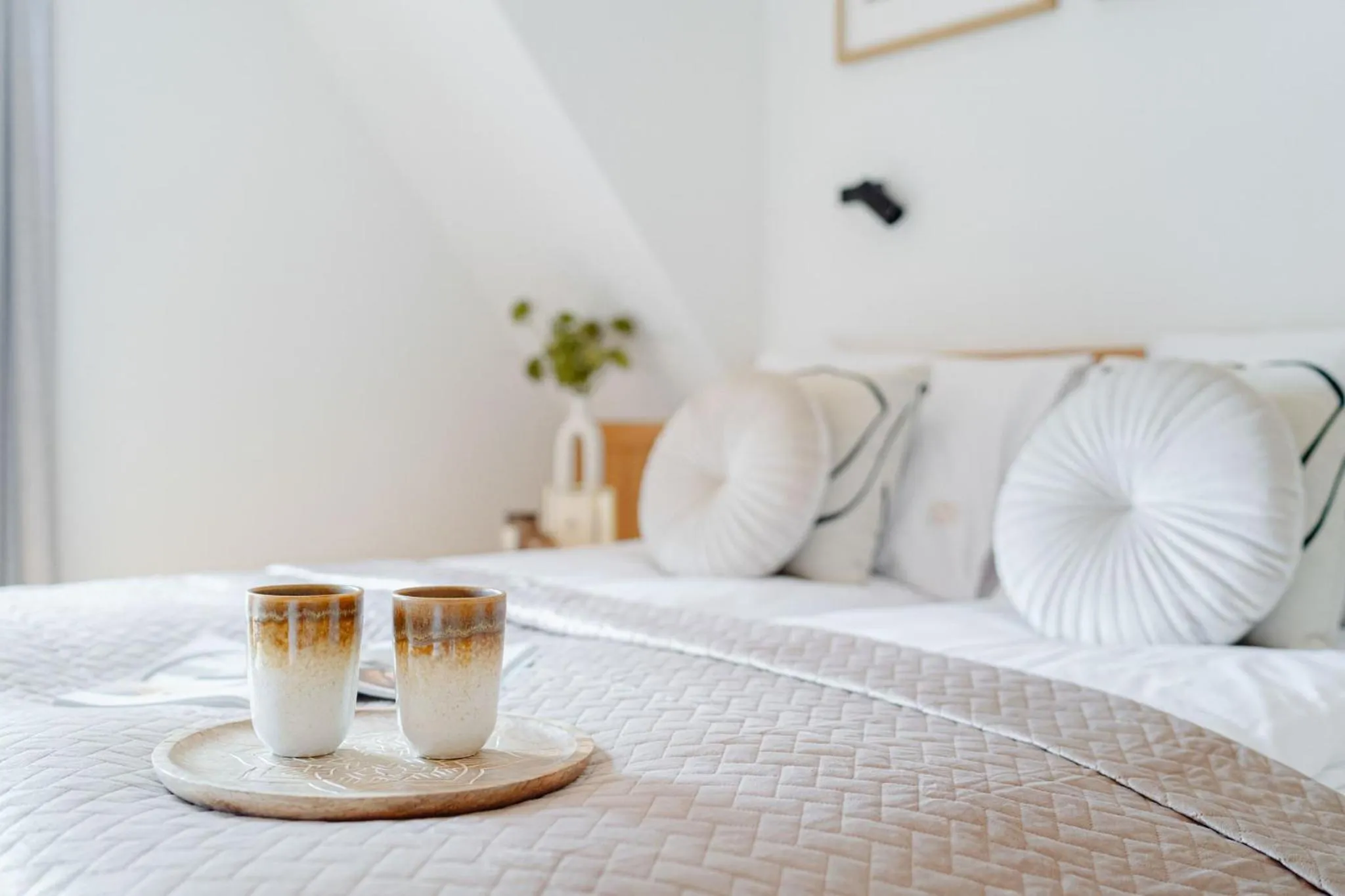 Bed in White Hills - LoftAffair Spa Collection