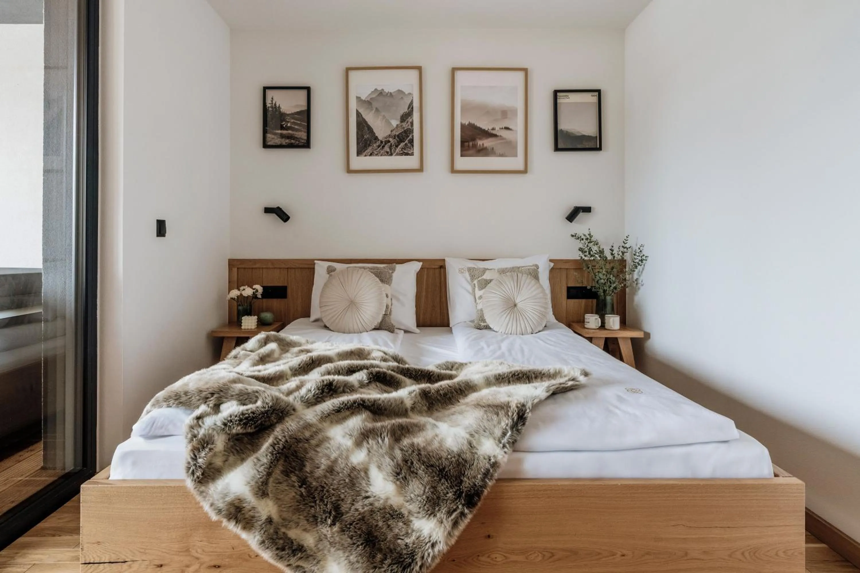 Bed in White Hills - LoftAffair Spa Collection