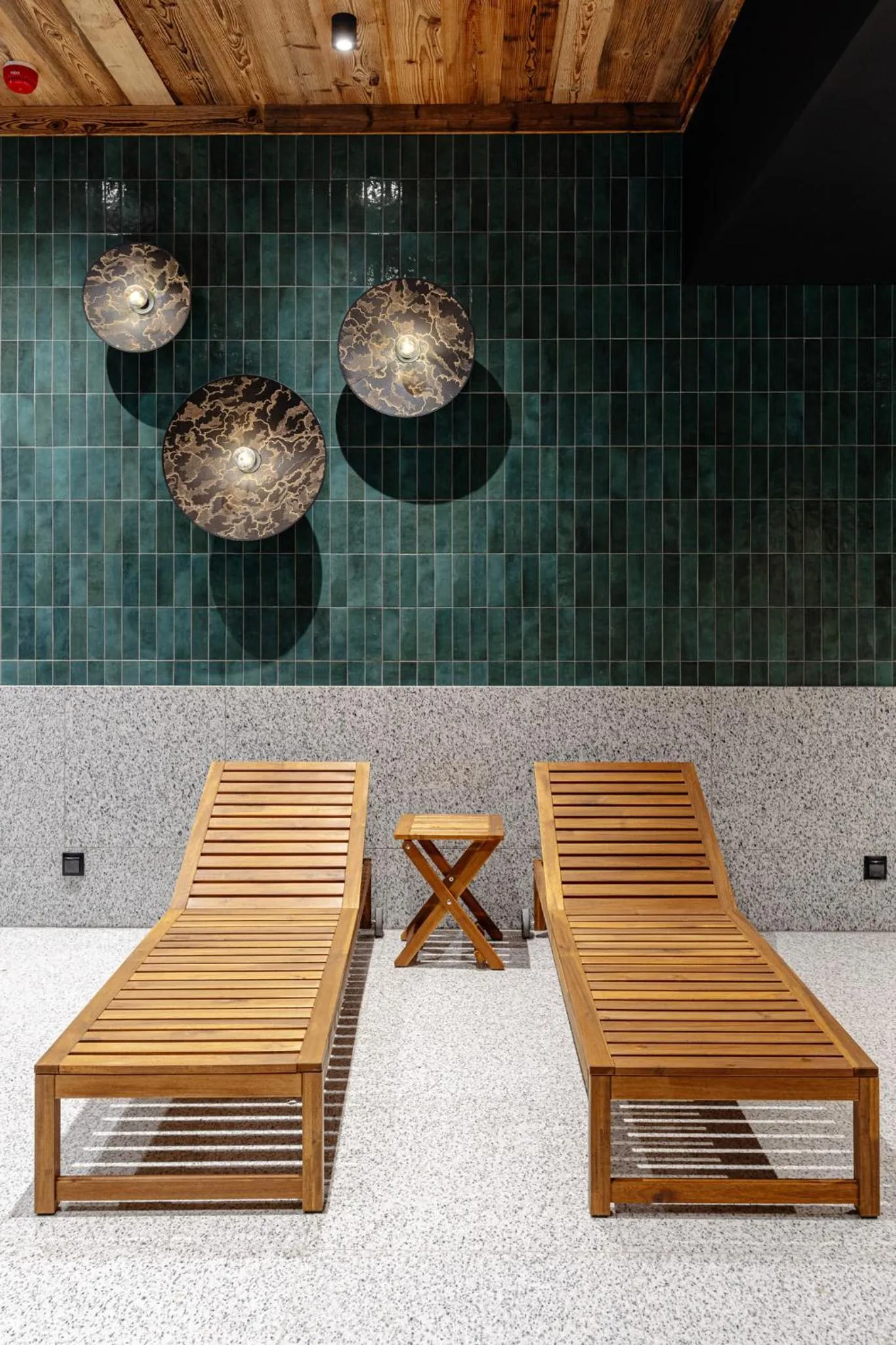 Seating area in White Hills - LoftAffair Spa Collection