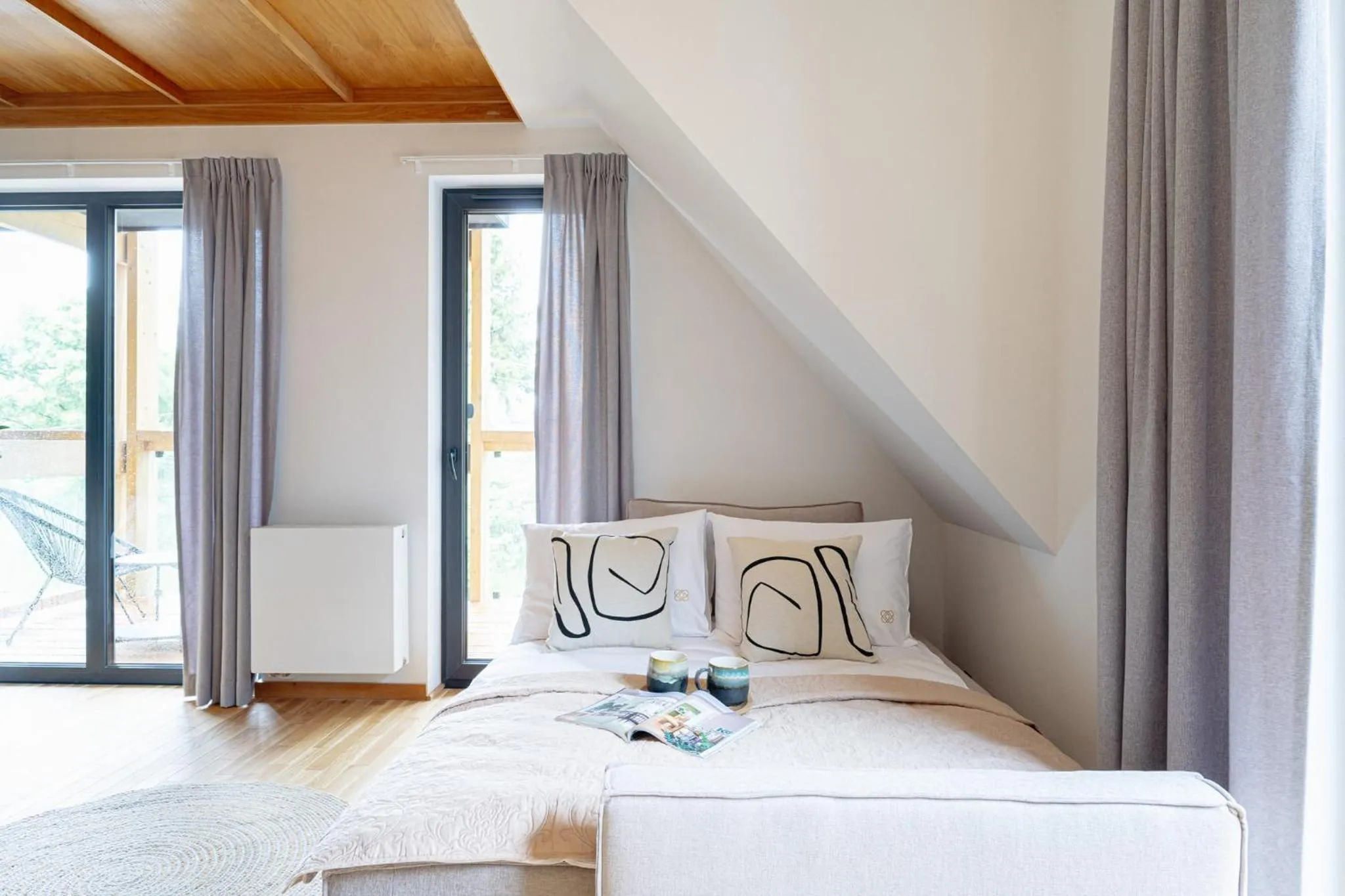 Bed in White Hills - LoftAffair Spa Collection