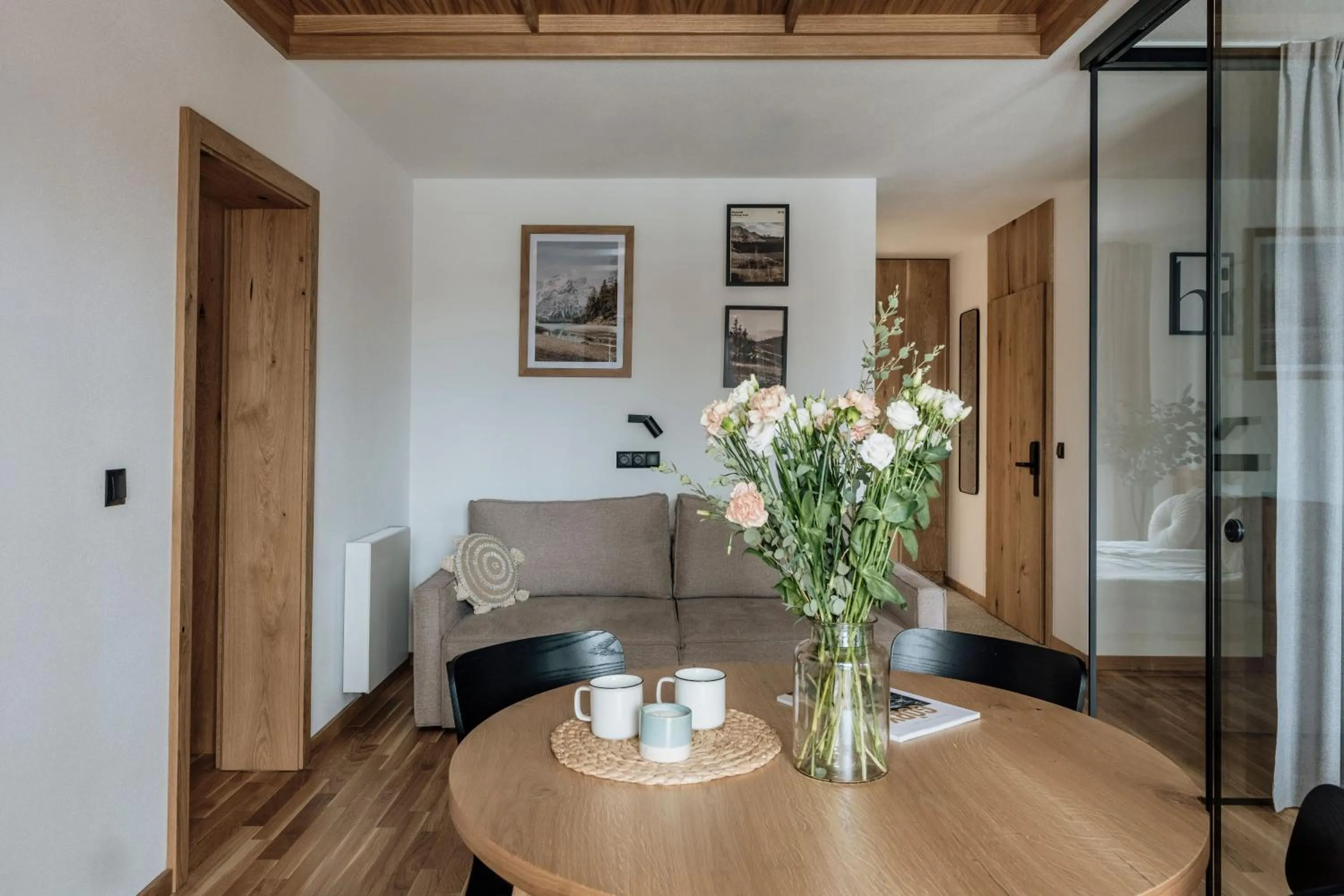 Living room in White Hills - LoftAffair Spa Collection