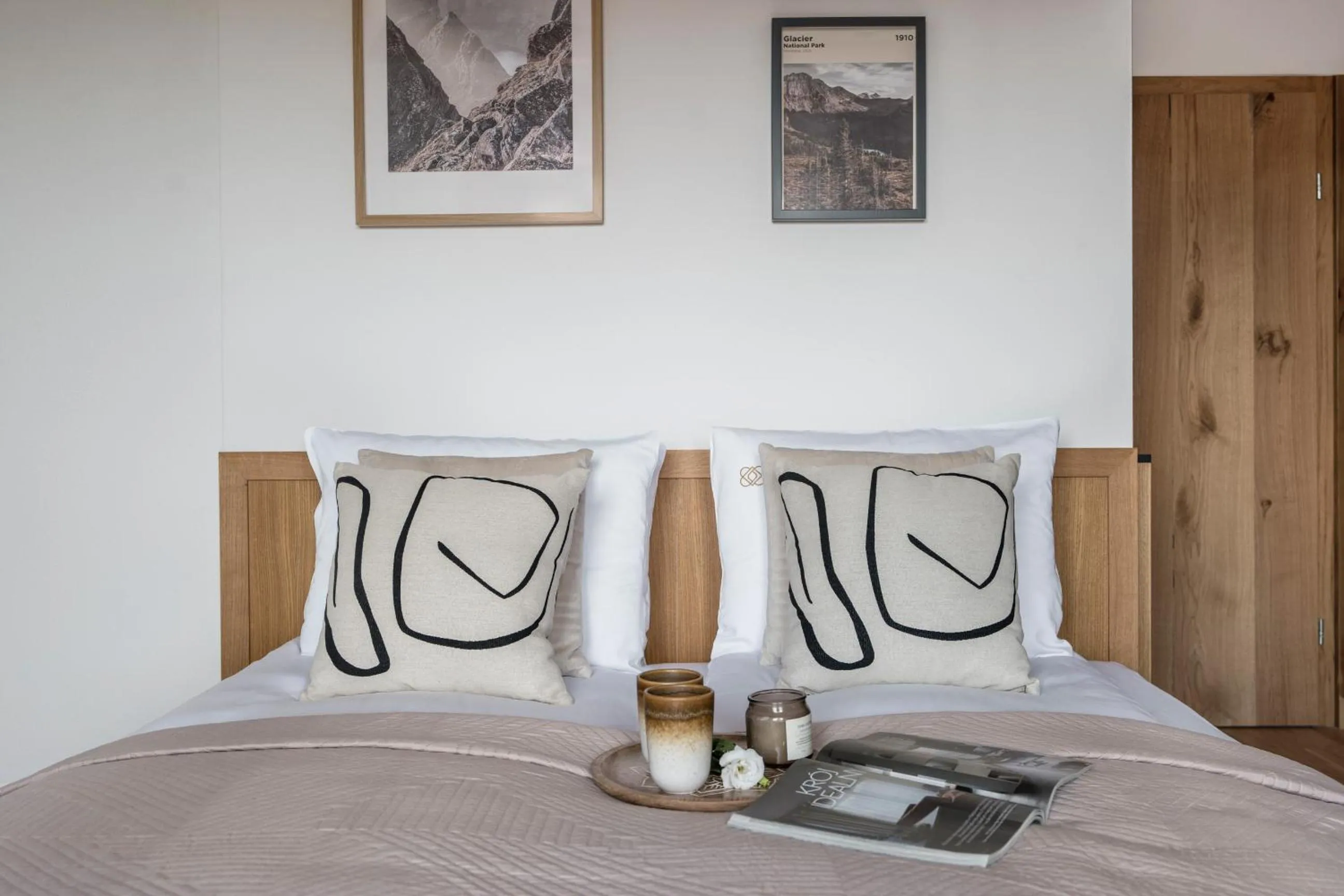 Bed in White Hills - LoftAffair Spa Collection