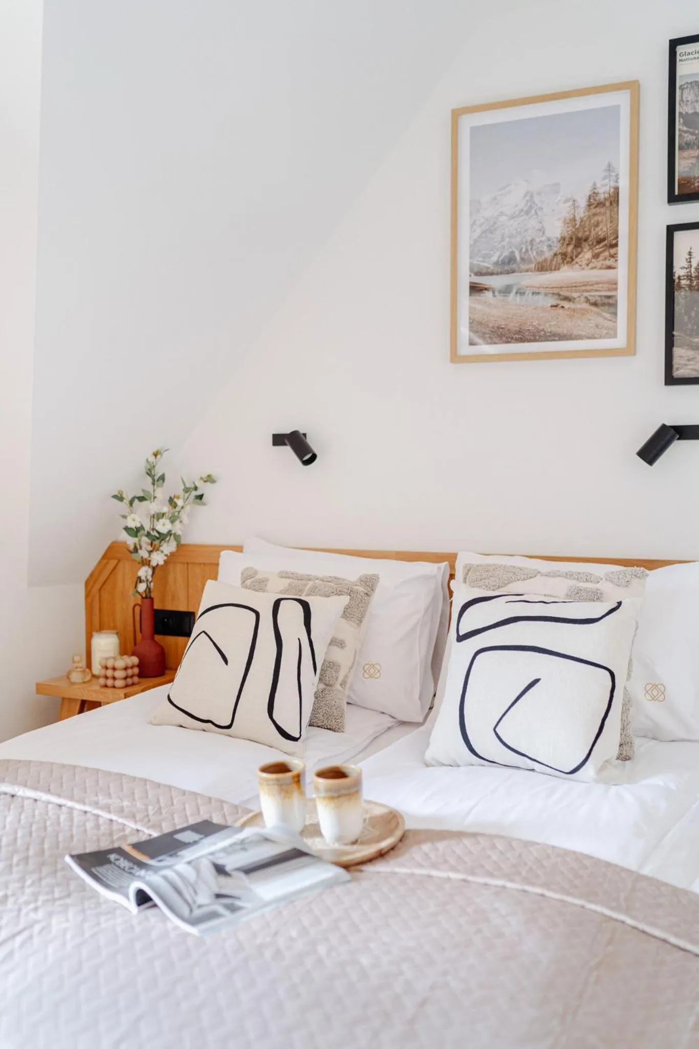 Bed in White Hills - LoftAffair Spa Collection