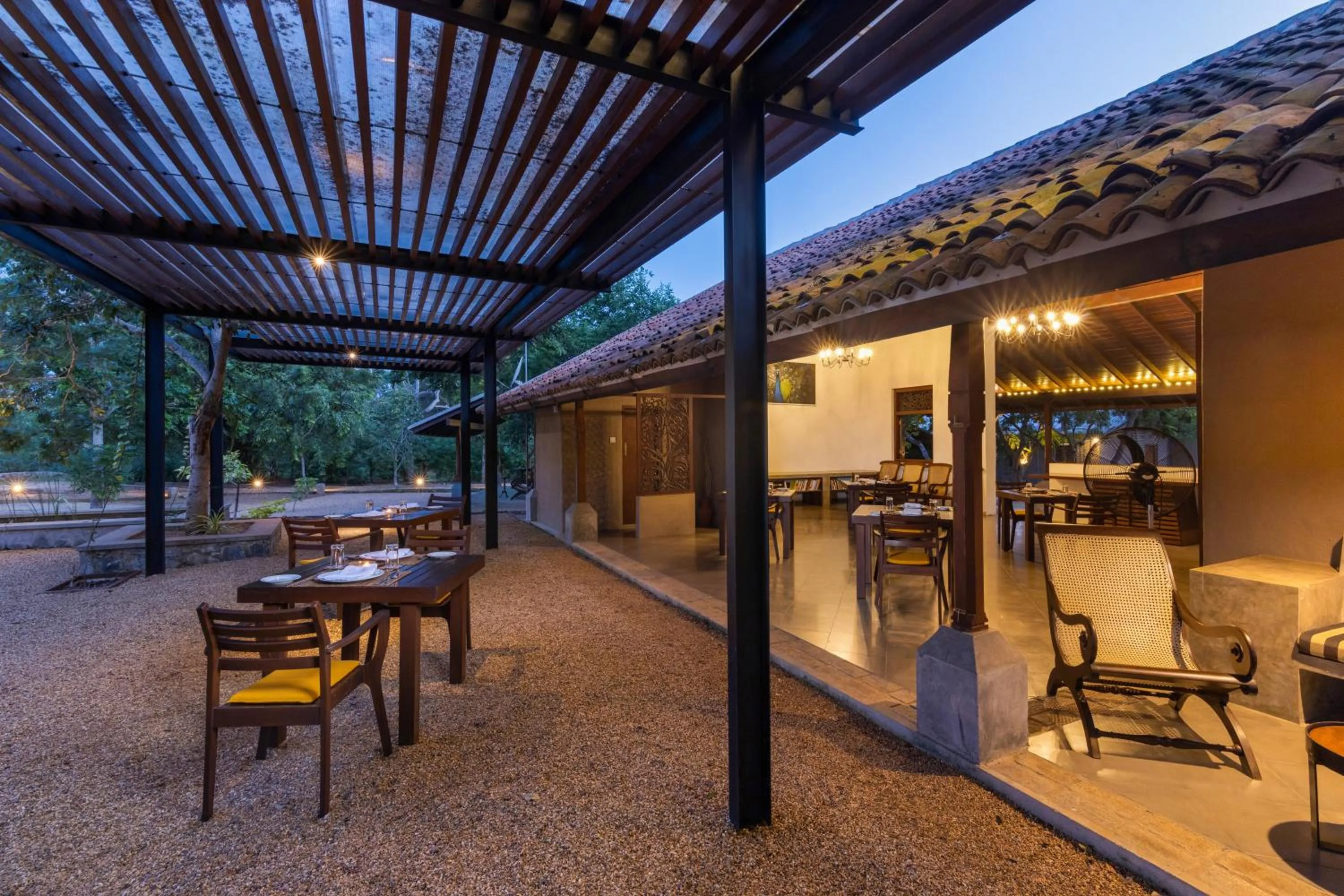Restaurant/places to eat in Koragaha Lodge - Yala