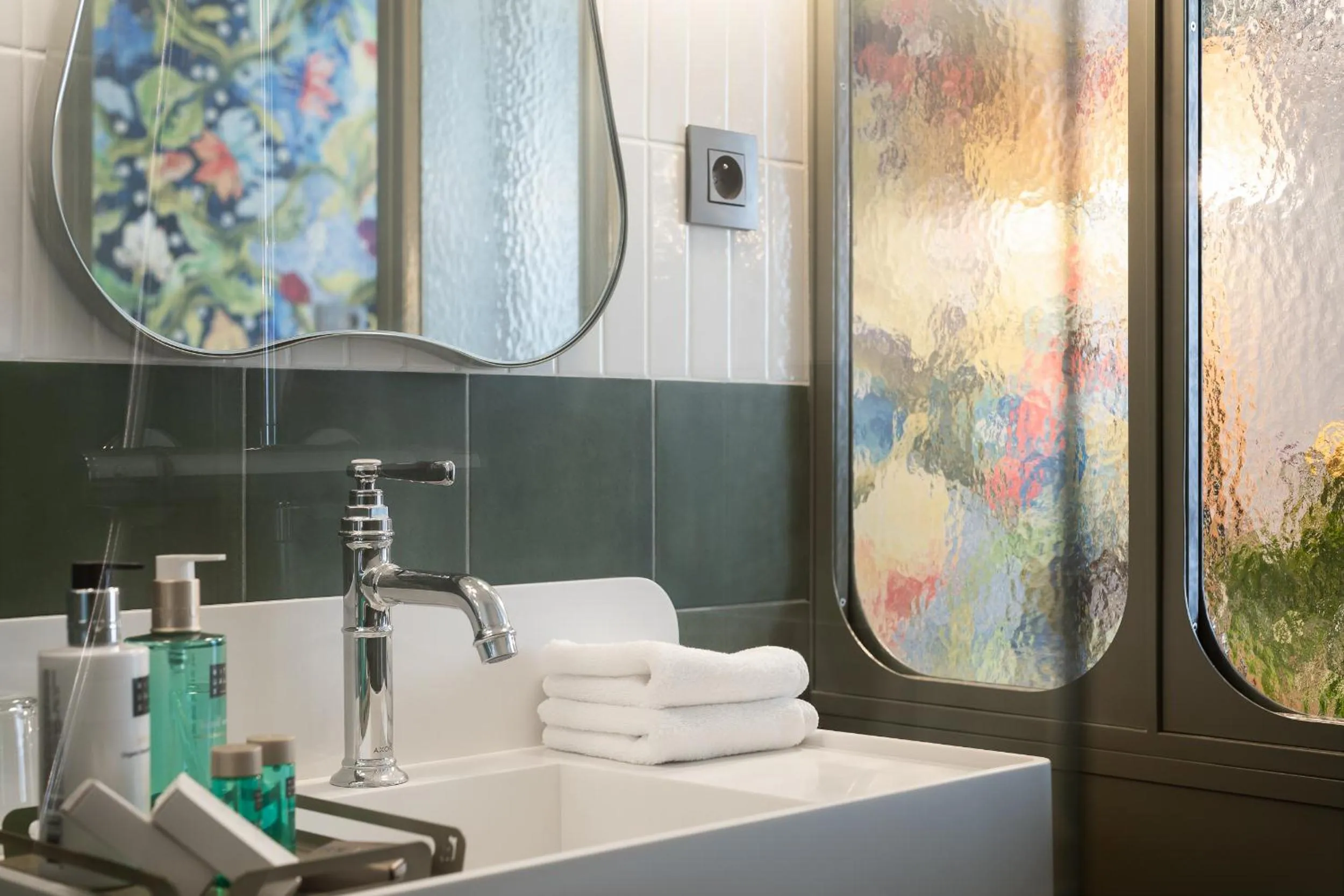 Bathroom in Miss Fuller