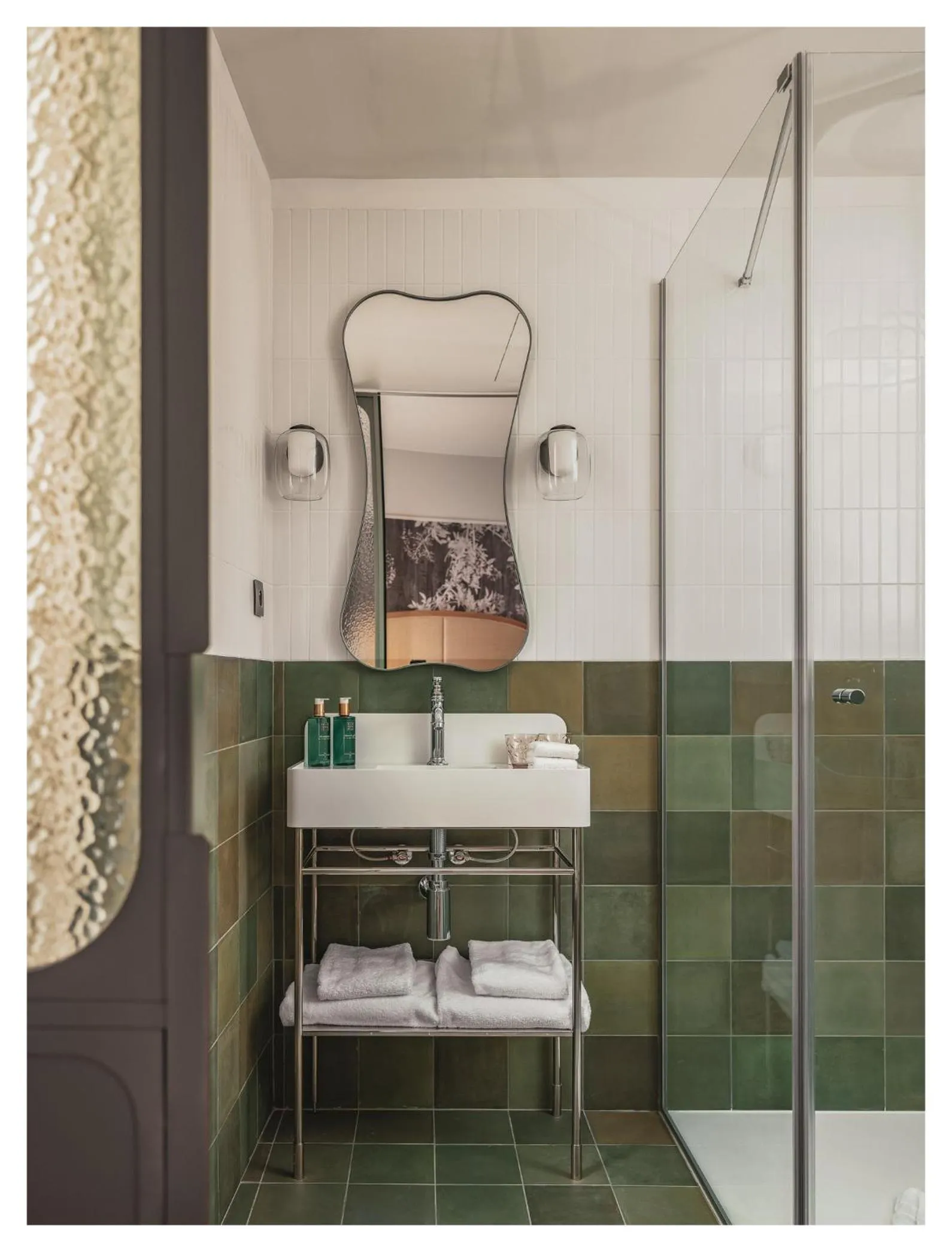 Bathroom in Miss Fuller