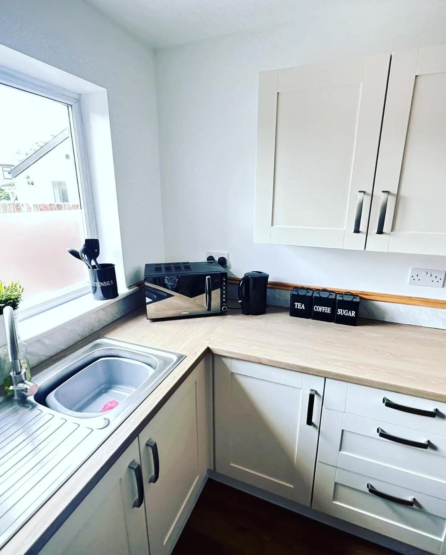 Kitchen or kitchenette in St Andrews house Hotel