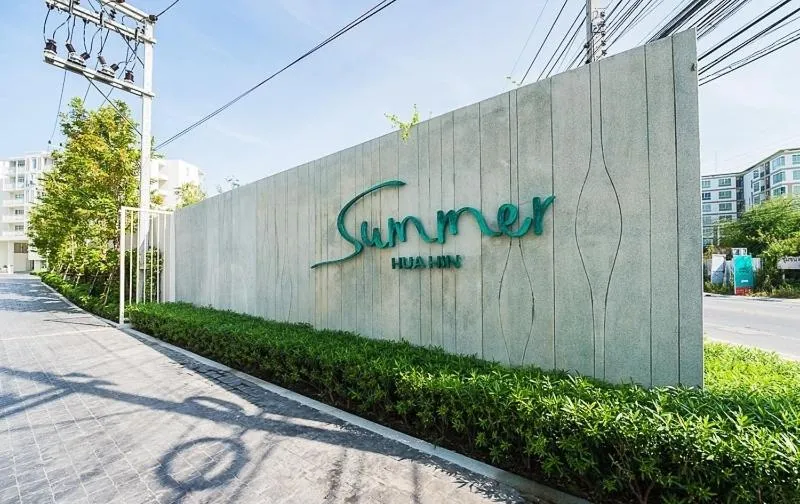 Summer Huahin Condo classic room pool view