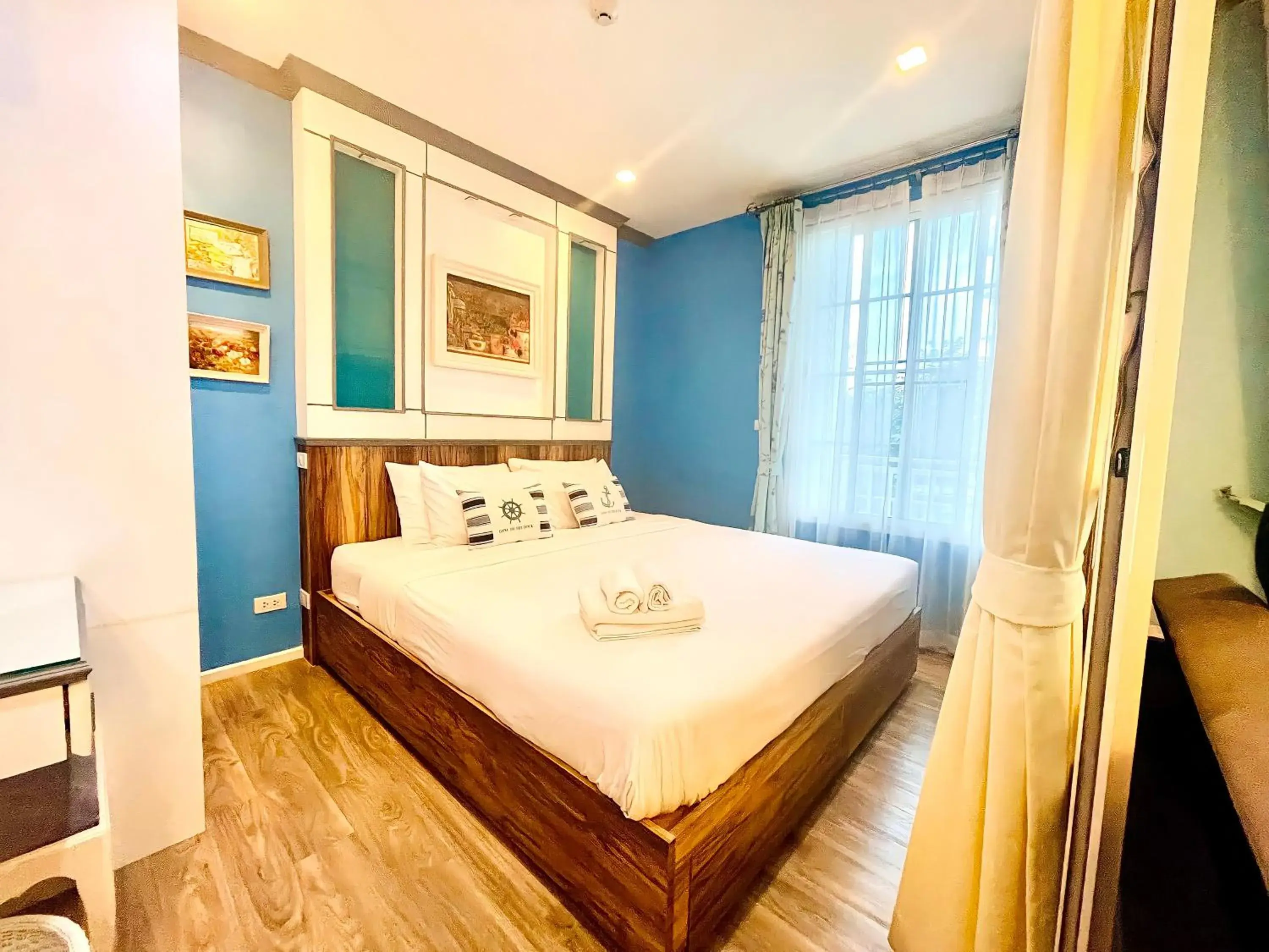 Summer Huahin Condo classic room pool view Summer Huahin Condo classic room pool view