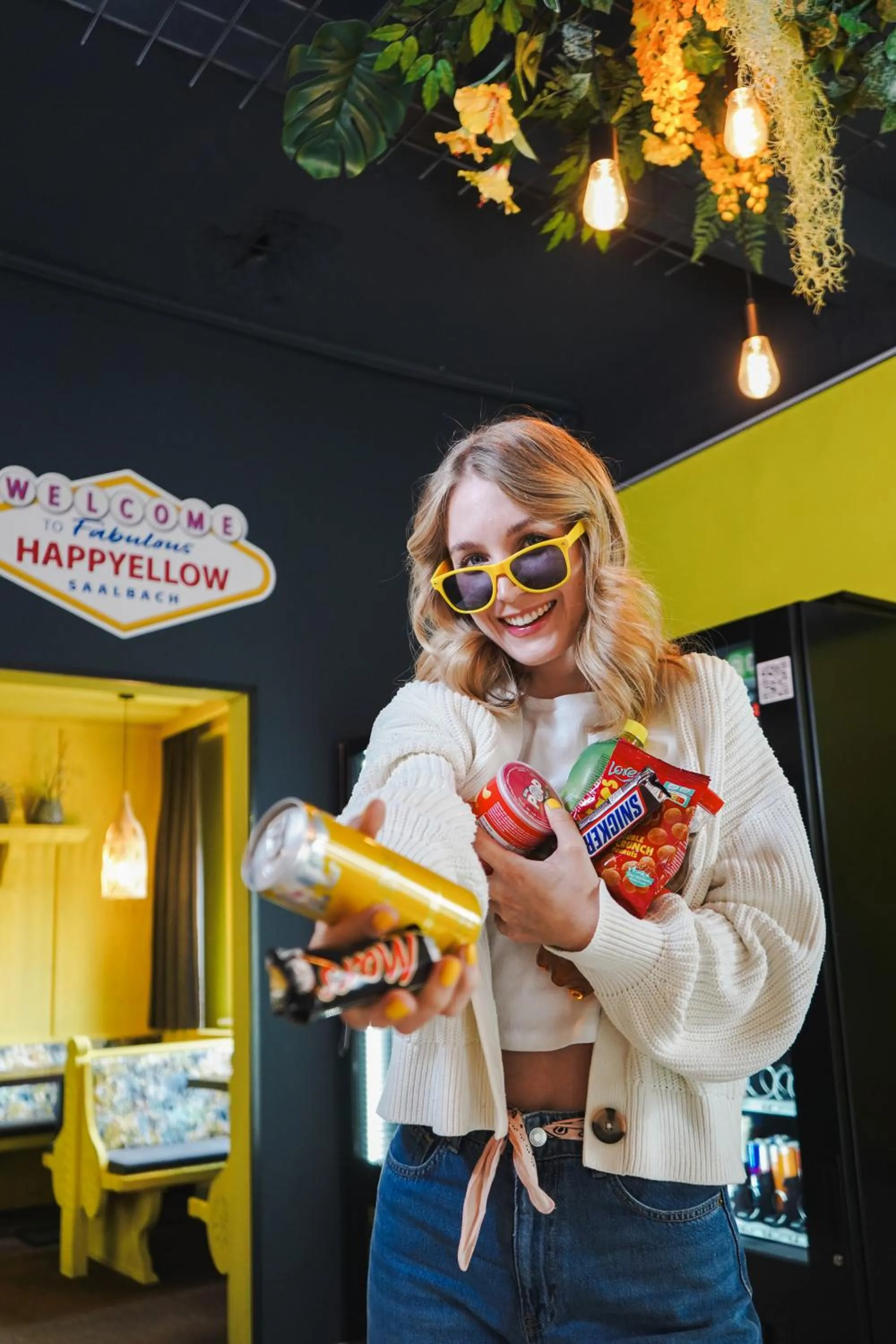 Restaurant/places to eat in Boutique House happYellow Saalbach