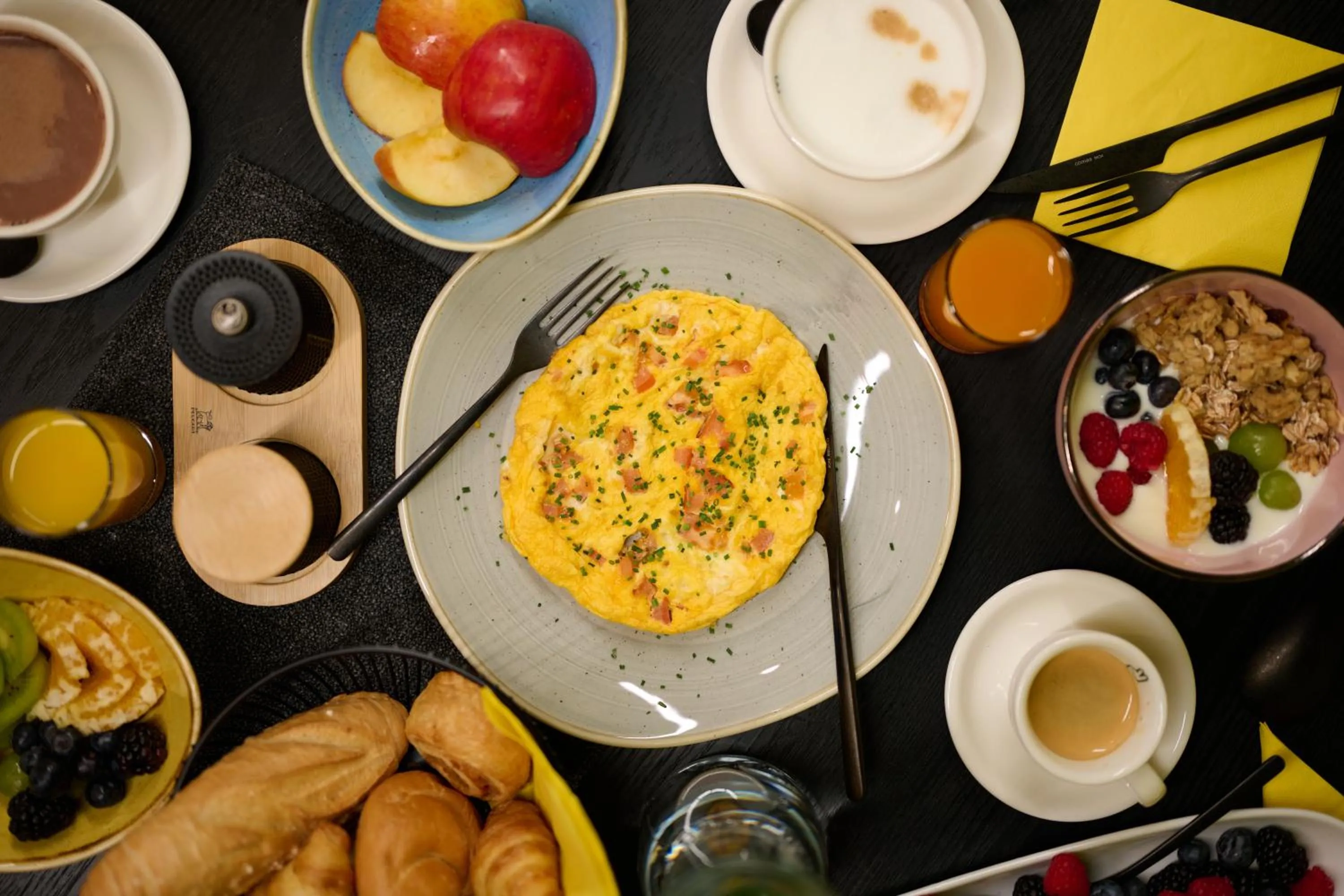 Breakfast in Boutique House happYellow Saalbach