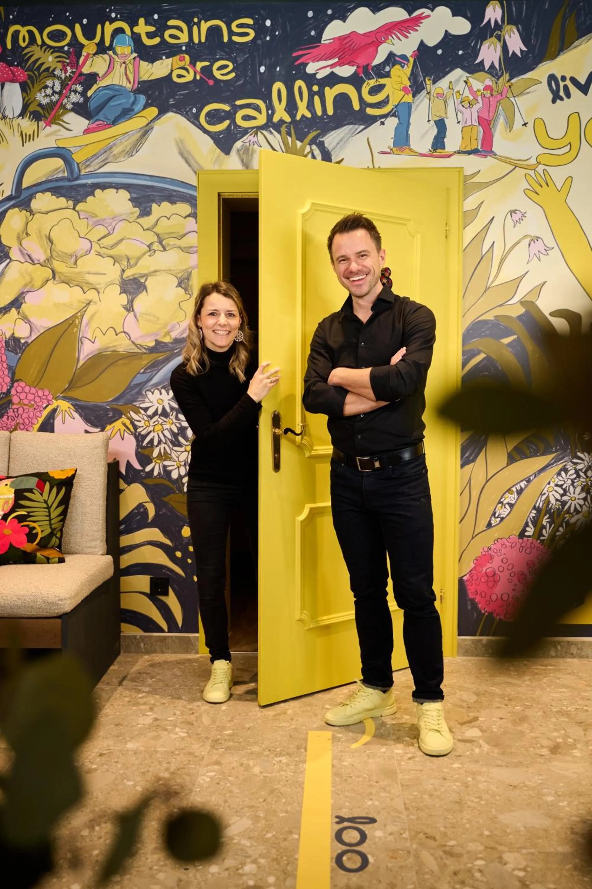 Family in Boutique House happYellow Saalbach