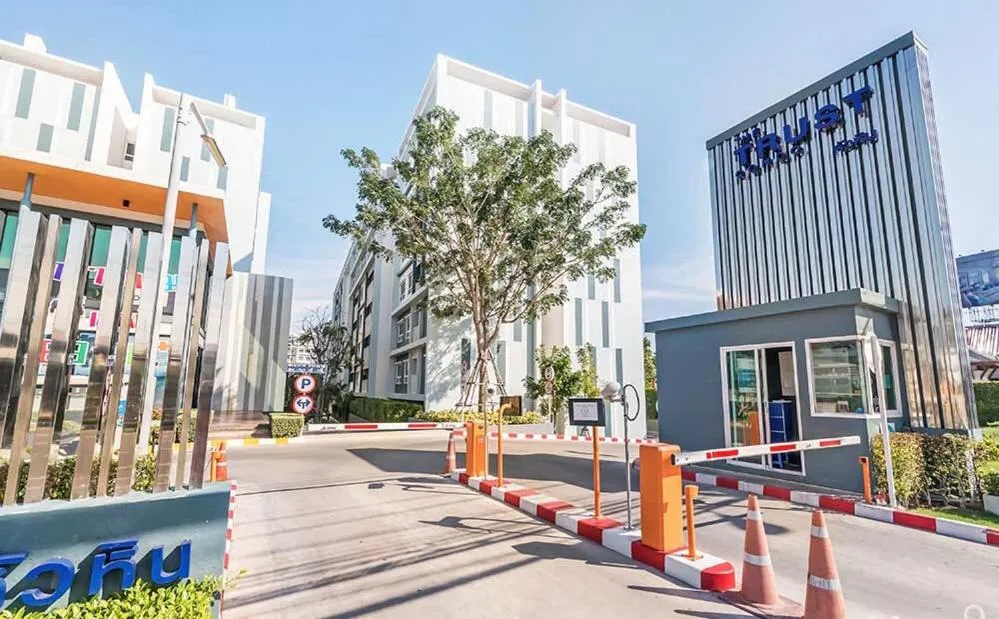 The trust huahin resort condo greeny room